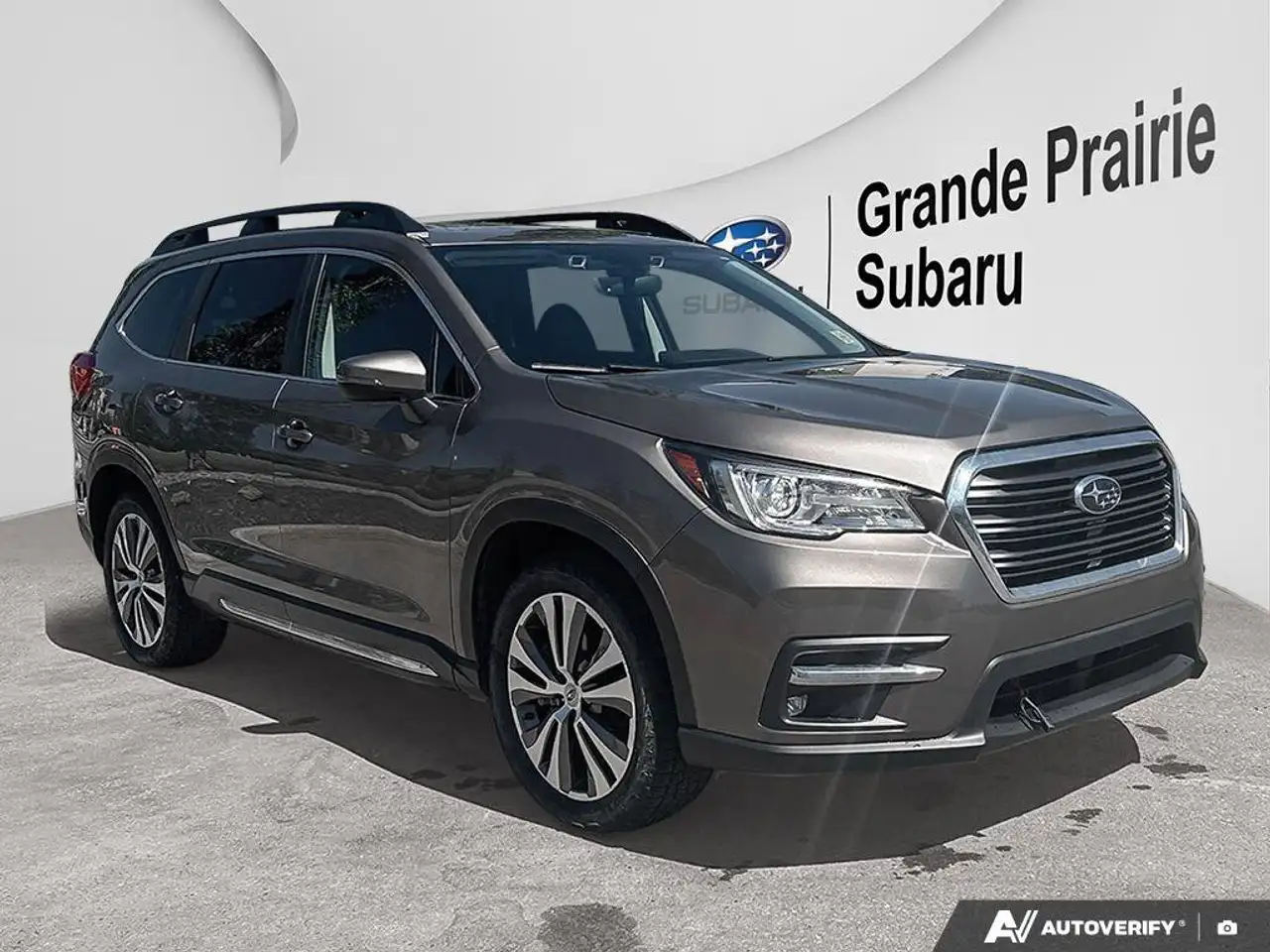 Subaru Ascent photo Subaru Ascent