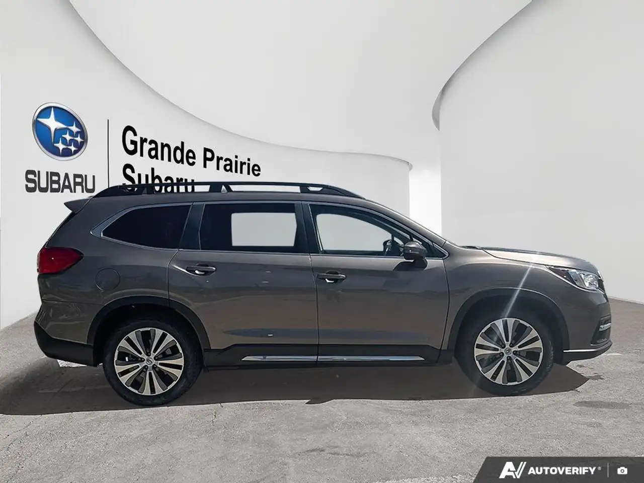 Subaru Ascent photo Subaru Ascent