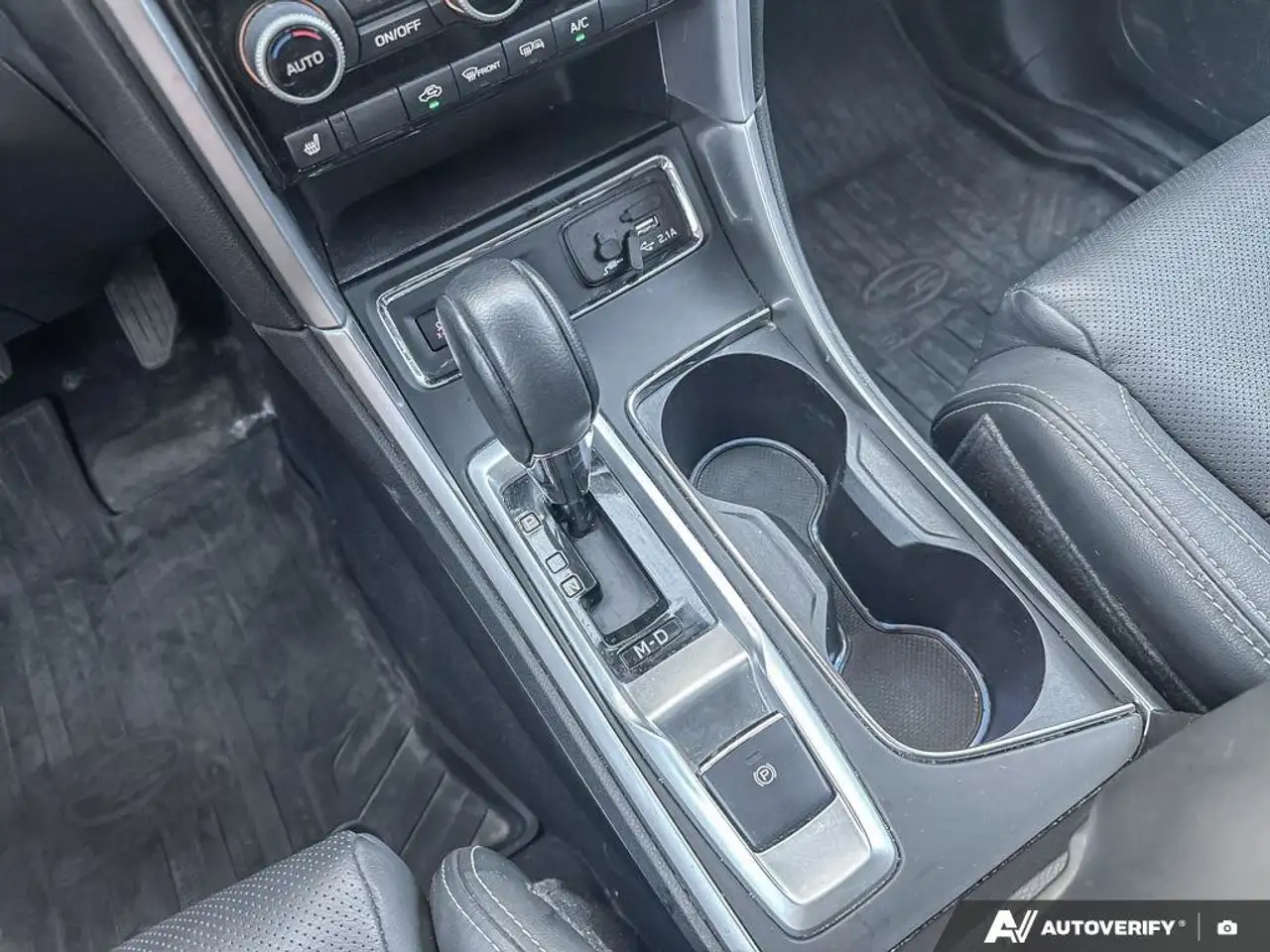 Subaru Ascent photo Subaru Ascent