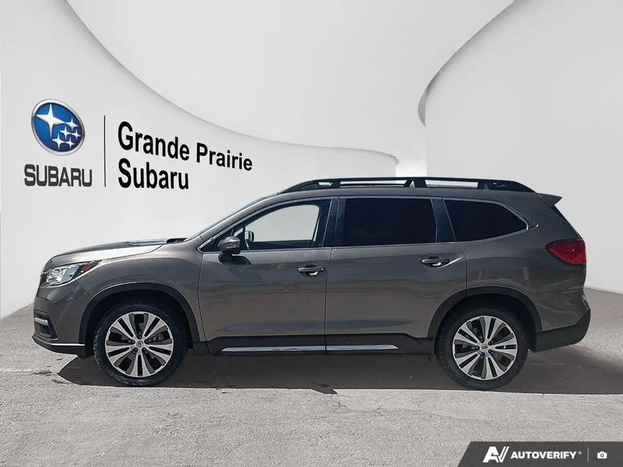 Subaru Ascent photo Subaru Ascent