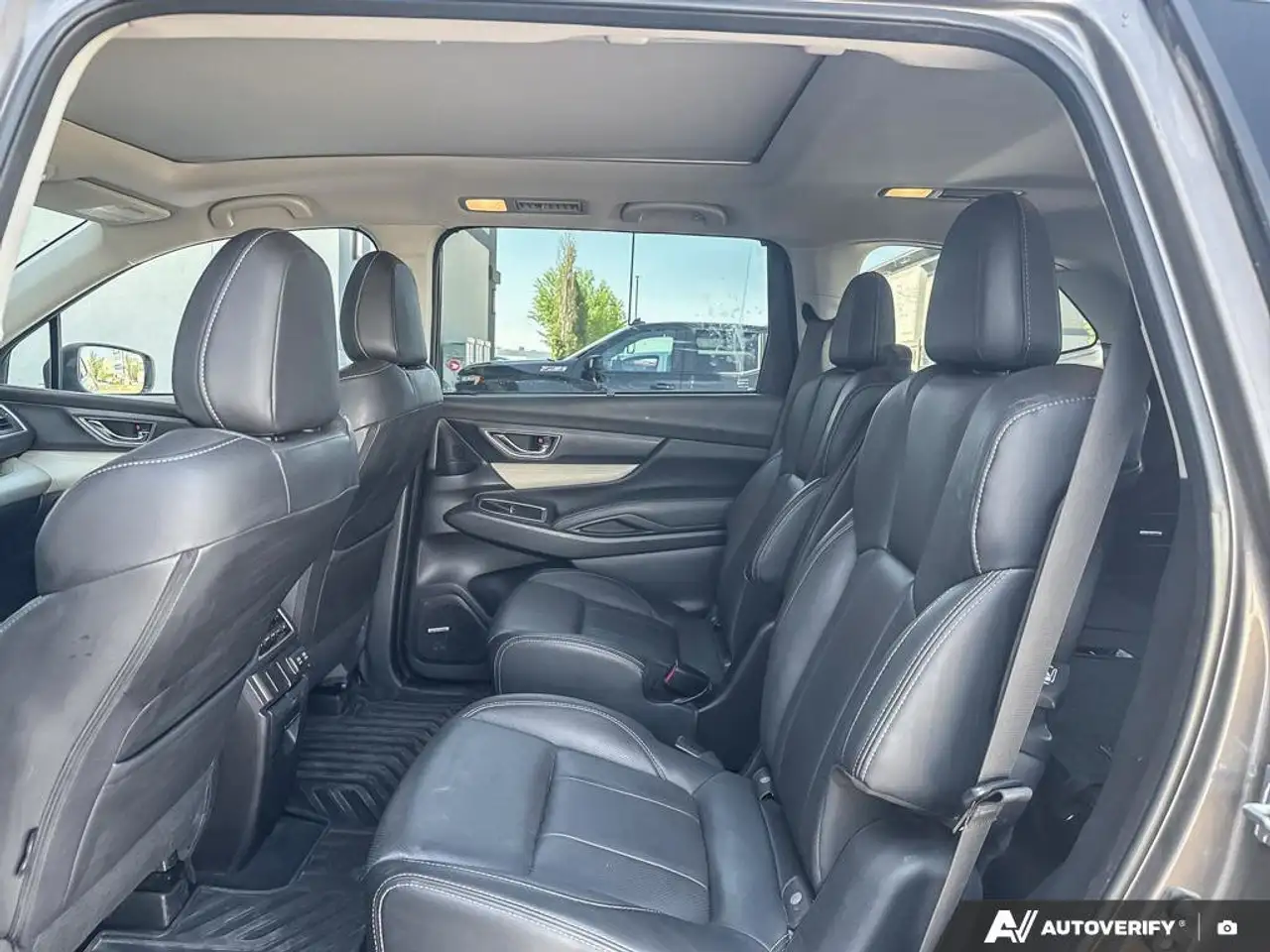 Subaru Ascent photo Subaru Ascent