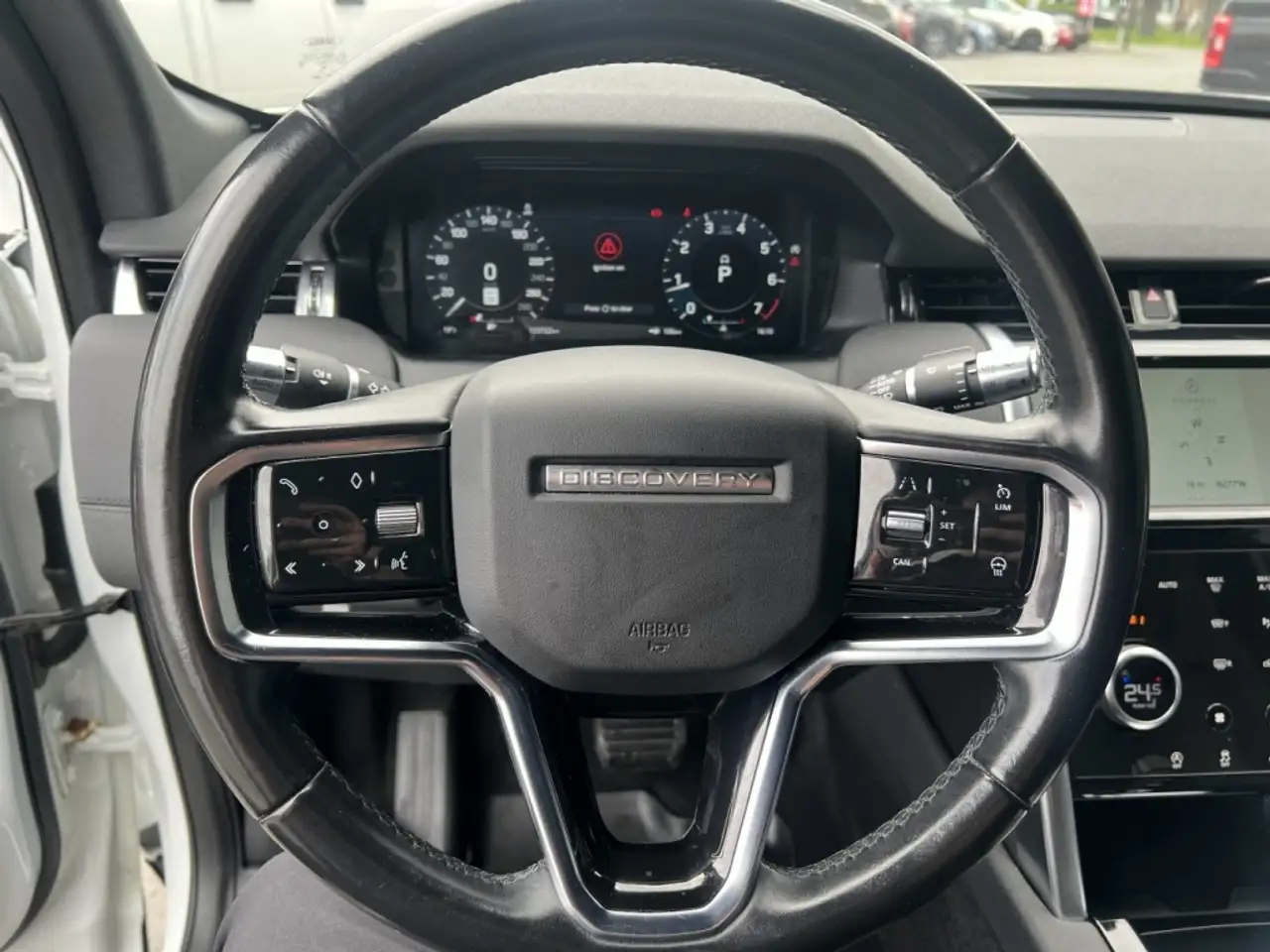 Land Rover Discovery Sport снимка Land Rover Discovery Sport