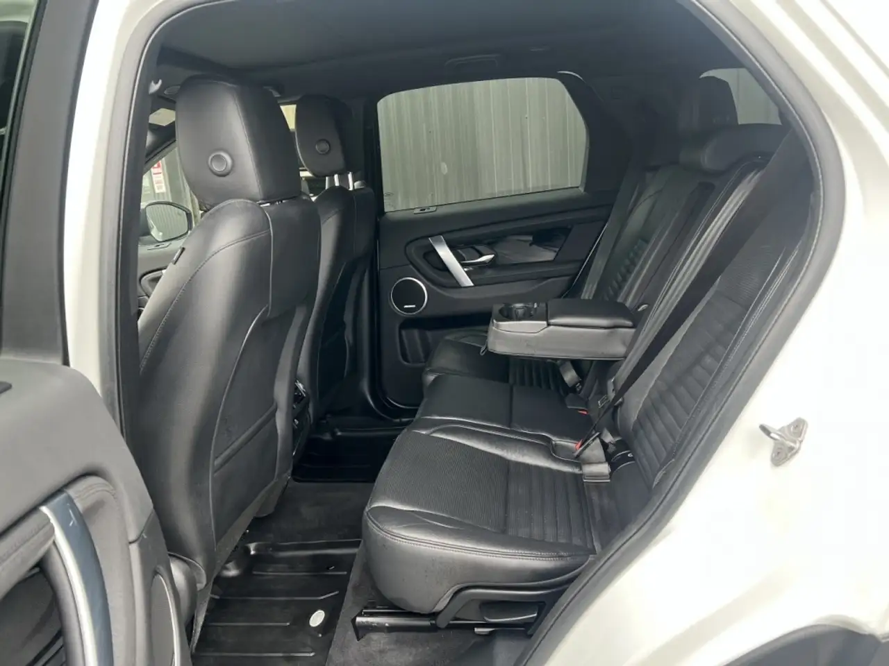 Land Rover Discovery Sport снимка Land Rover Discovery Sport