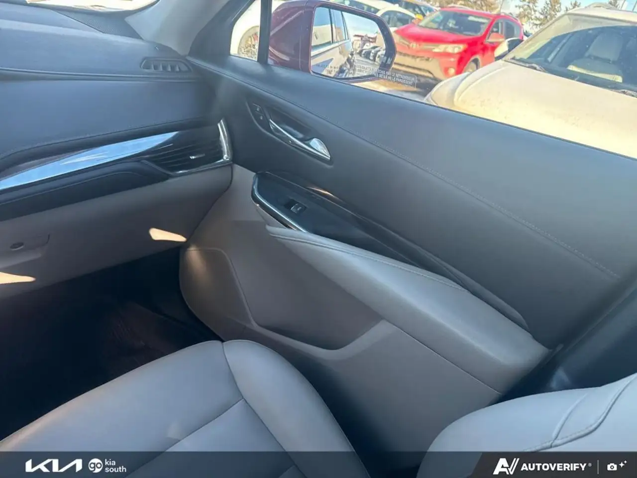 Cadillac XT4 photo Cadillac XT4
