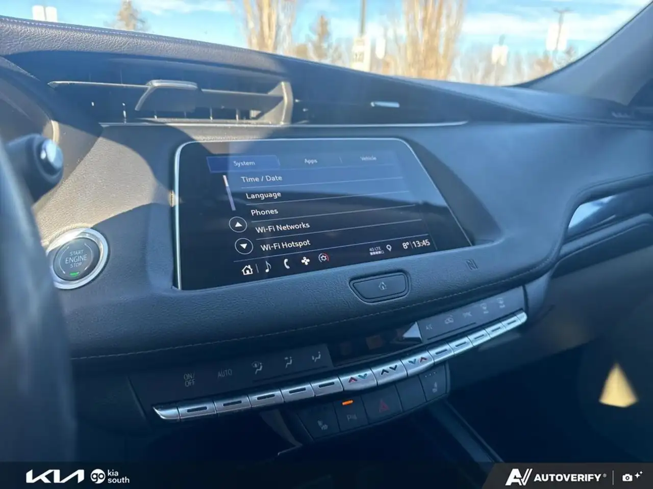 Cadillac XT4 photo Cadillac XT4