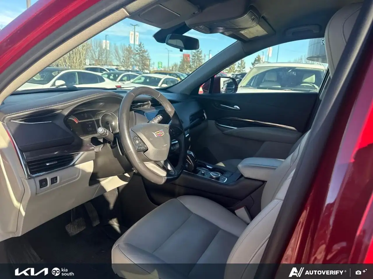Cadillac XT4 photo Cadillac XT4