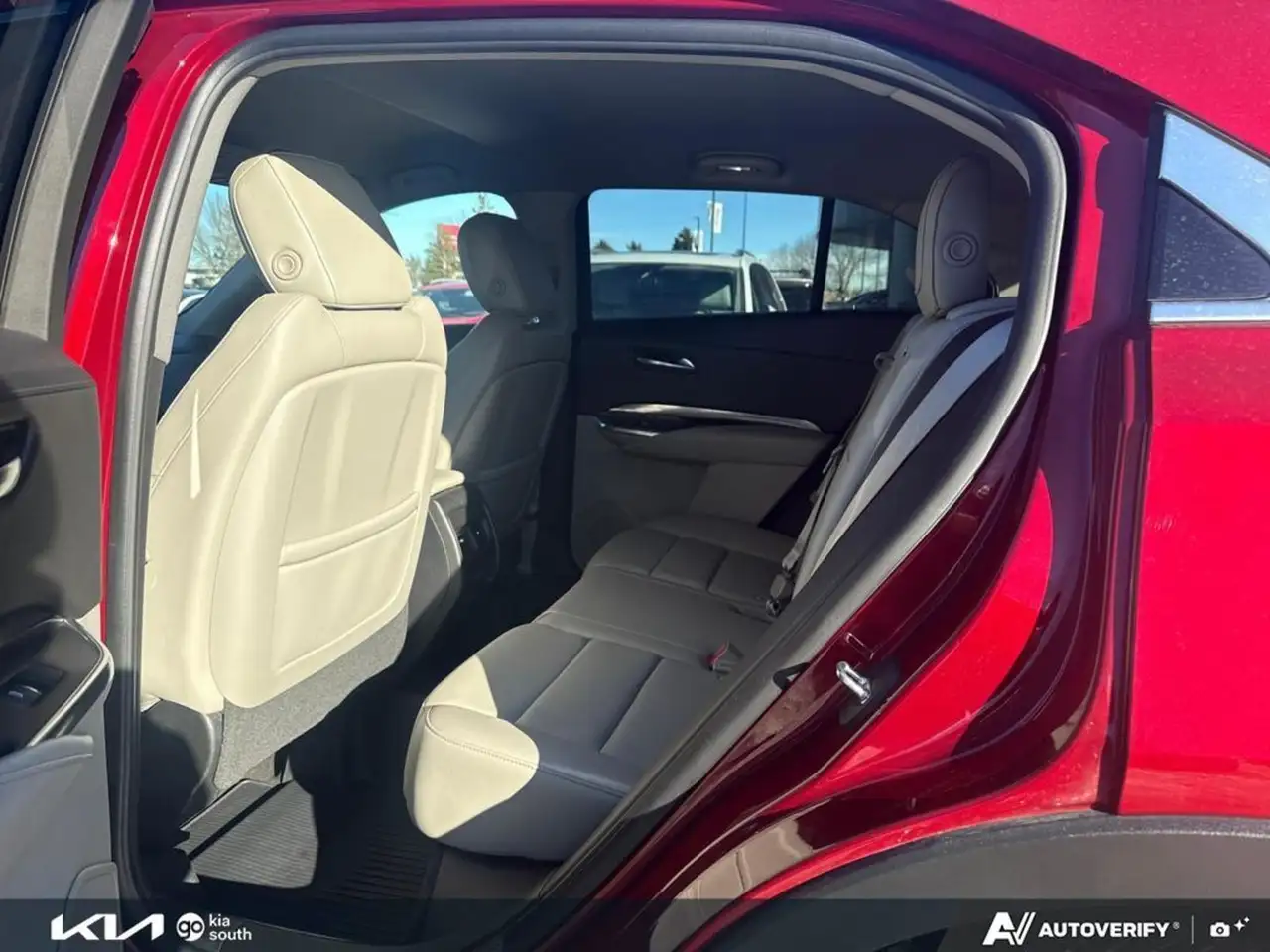 Cadillac XT4 photo Cadillac XT4