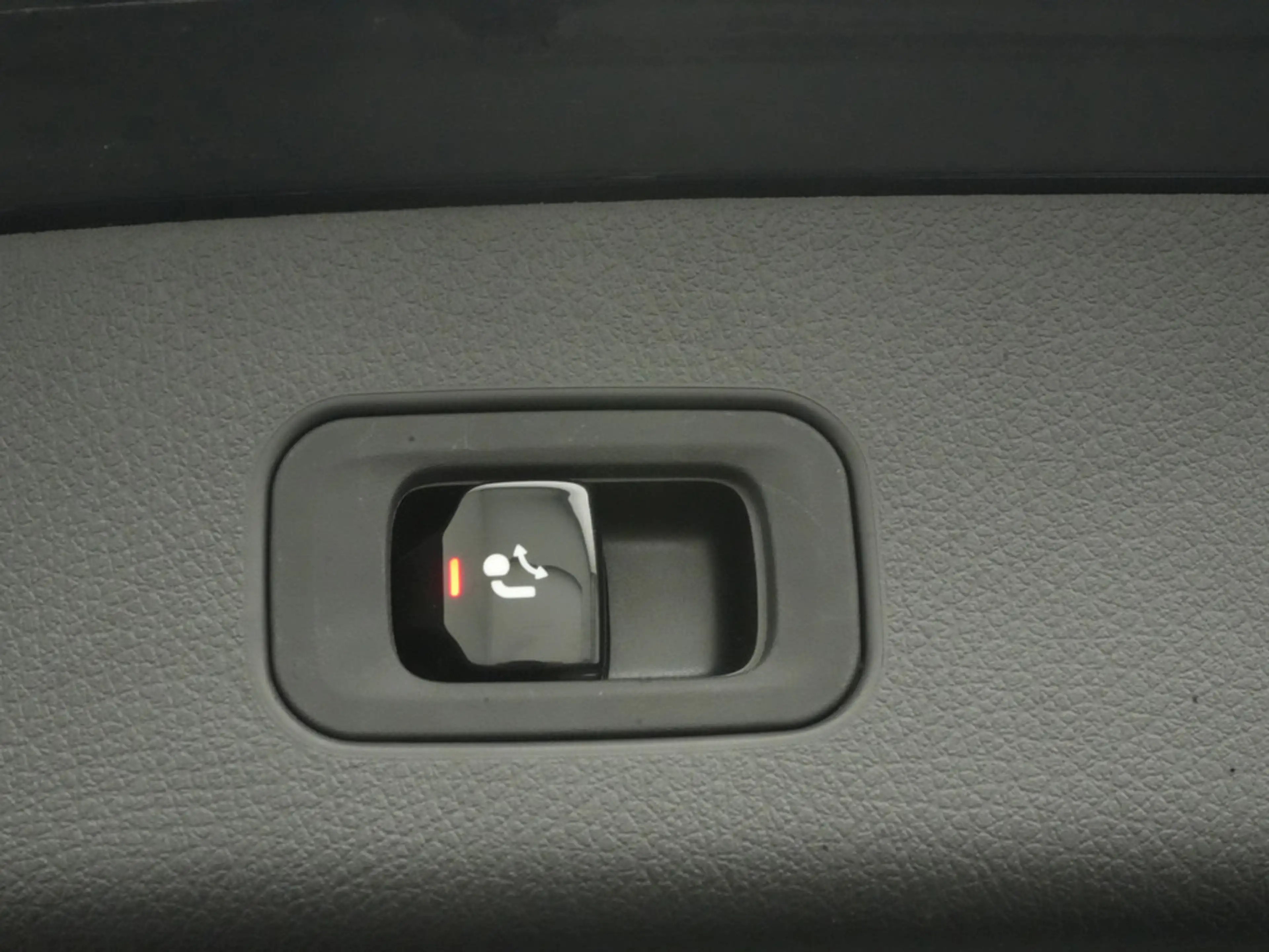 Mercedes-Benz GLC 400 e AMG Line 4MATIC AHK NAVI SHZ 360° — photo 14