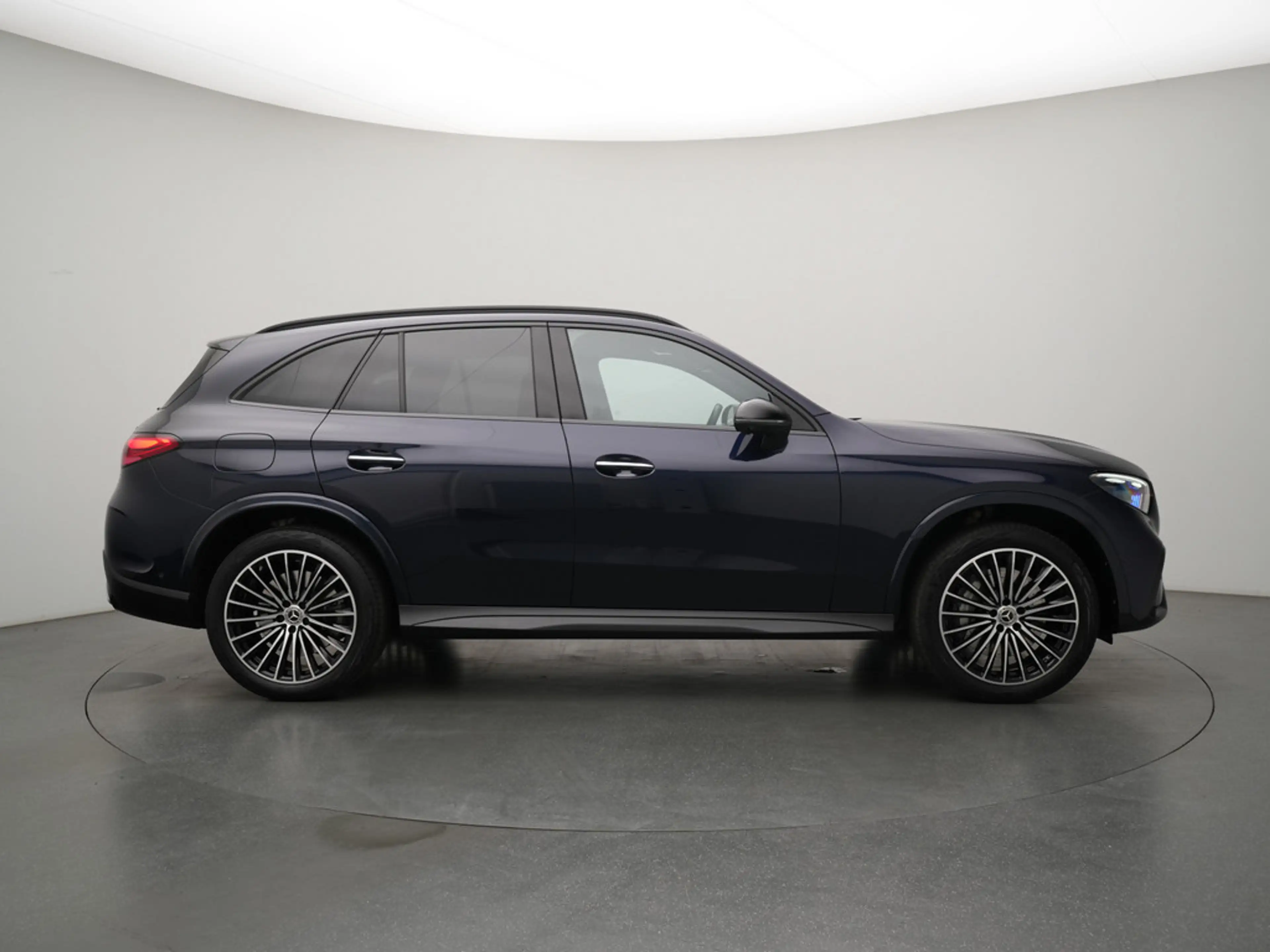 Mercedes-Benz GLC 400 e AMG Line 4MATIC AHK NAVI SHZ 360° — photo 3