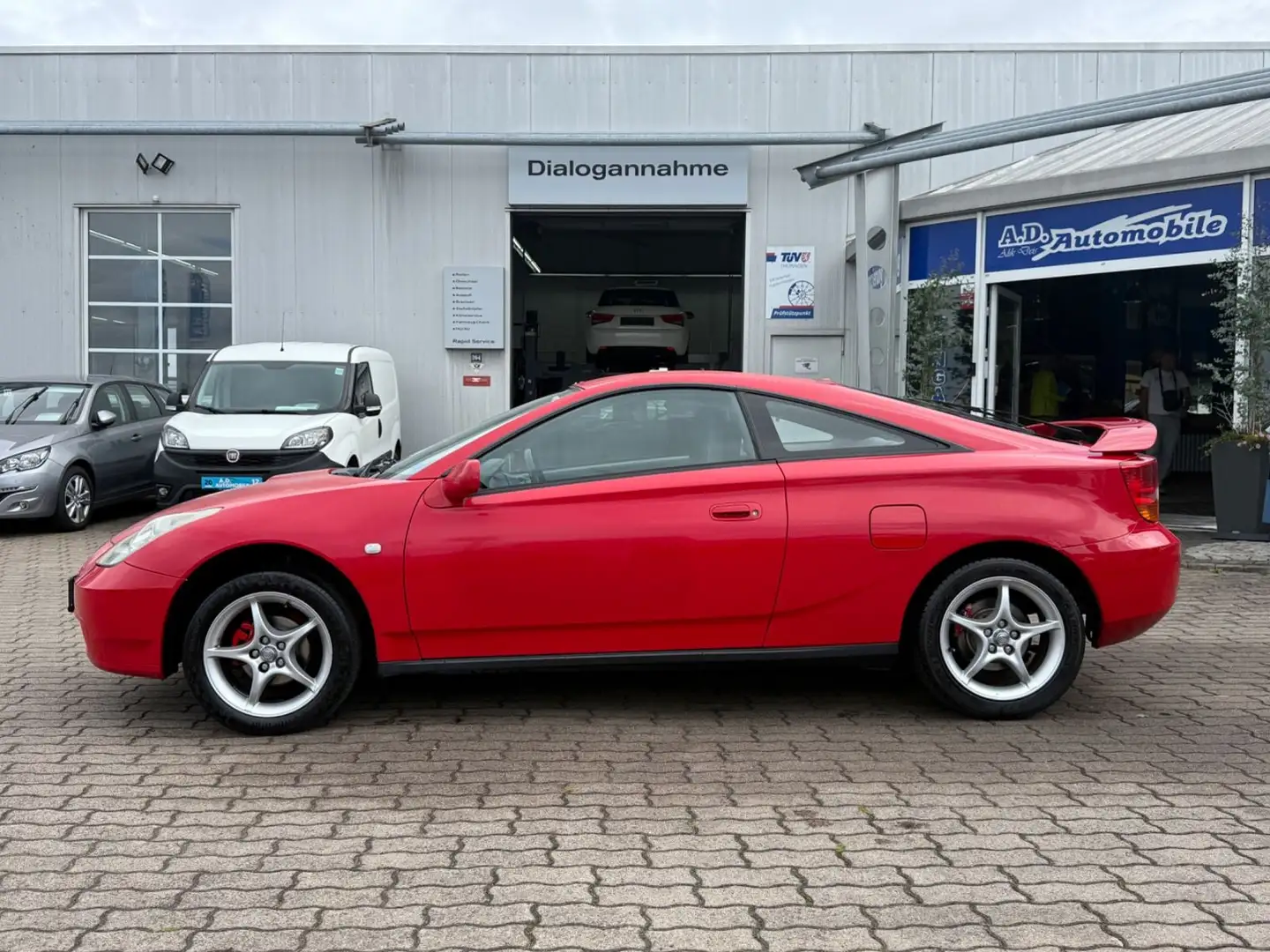 Toyota Celica 1.8 I-16V  S Červená - 2