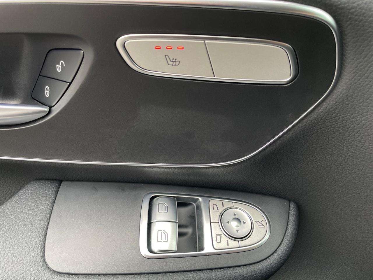 Mercedes-Benz V 250