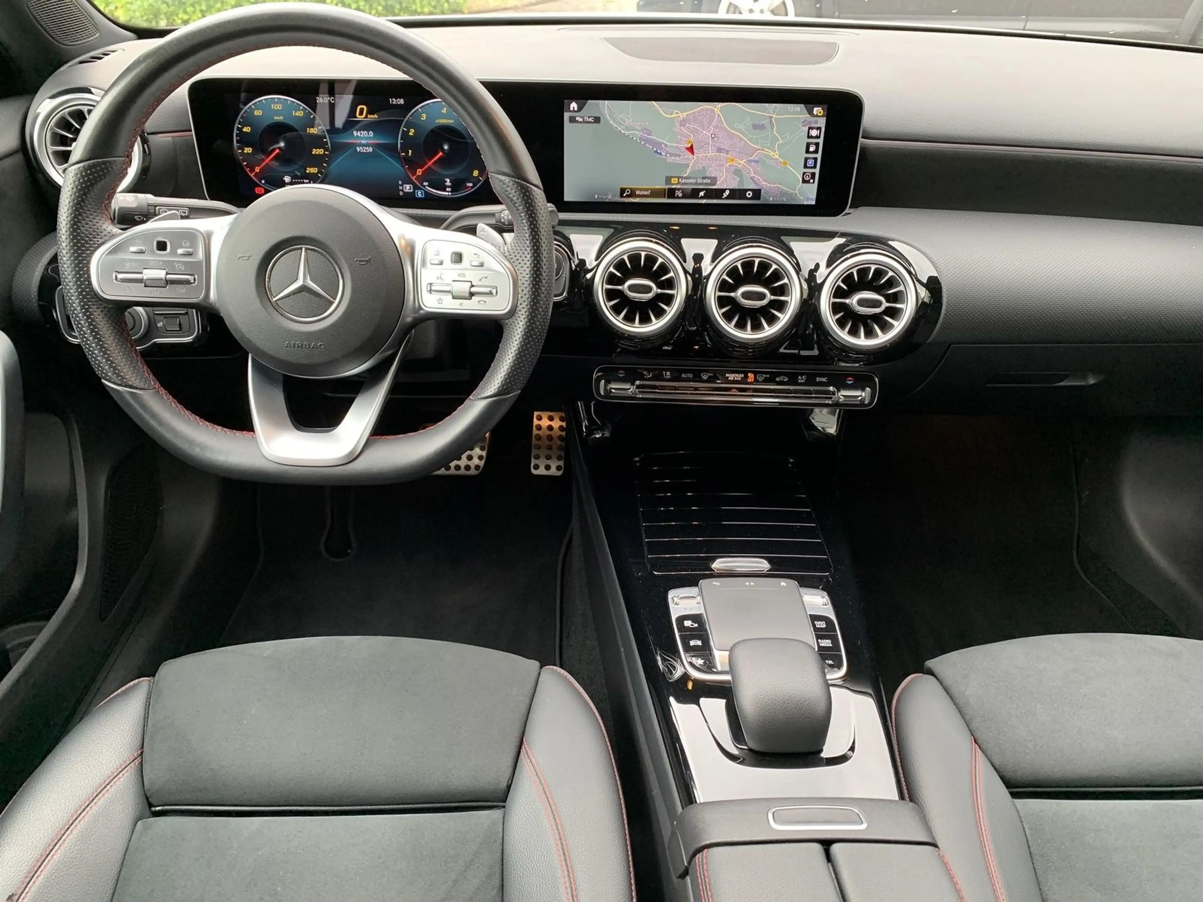 Mercedes-Benz A 200 A200 AMG-Line Ambiente+LED+Kamera+Sound — photo 11