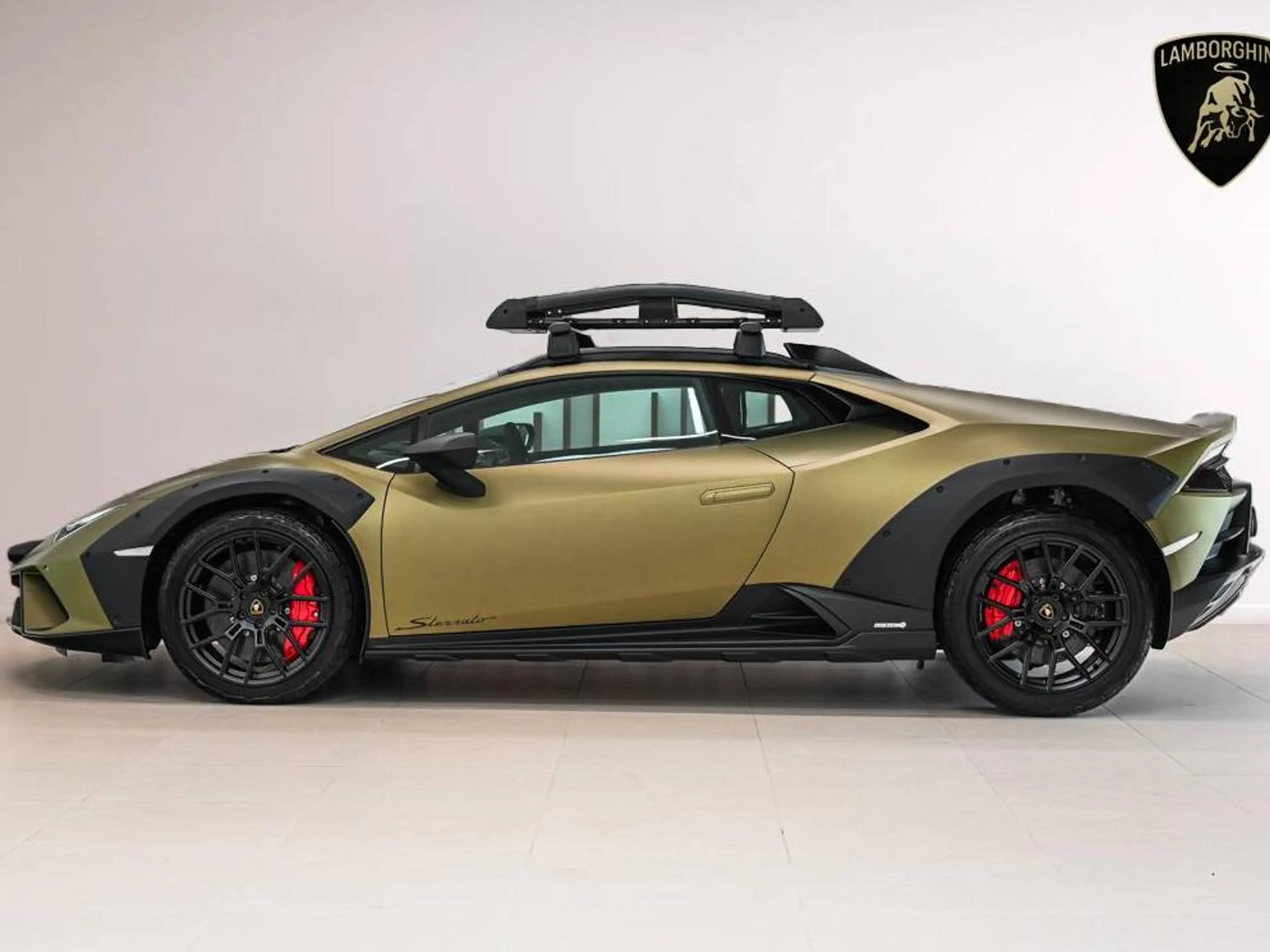 Lamborghini Huracán Huracan Sterrato 5.2i V10 LP610 — photo 2