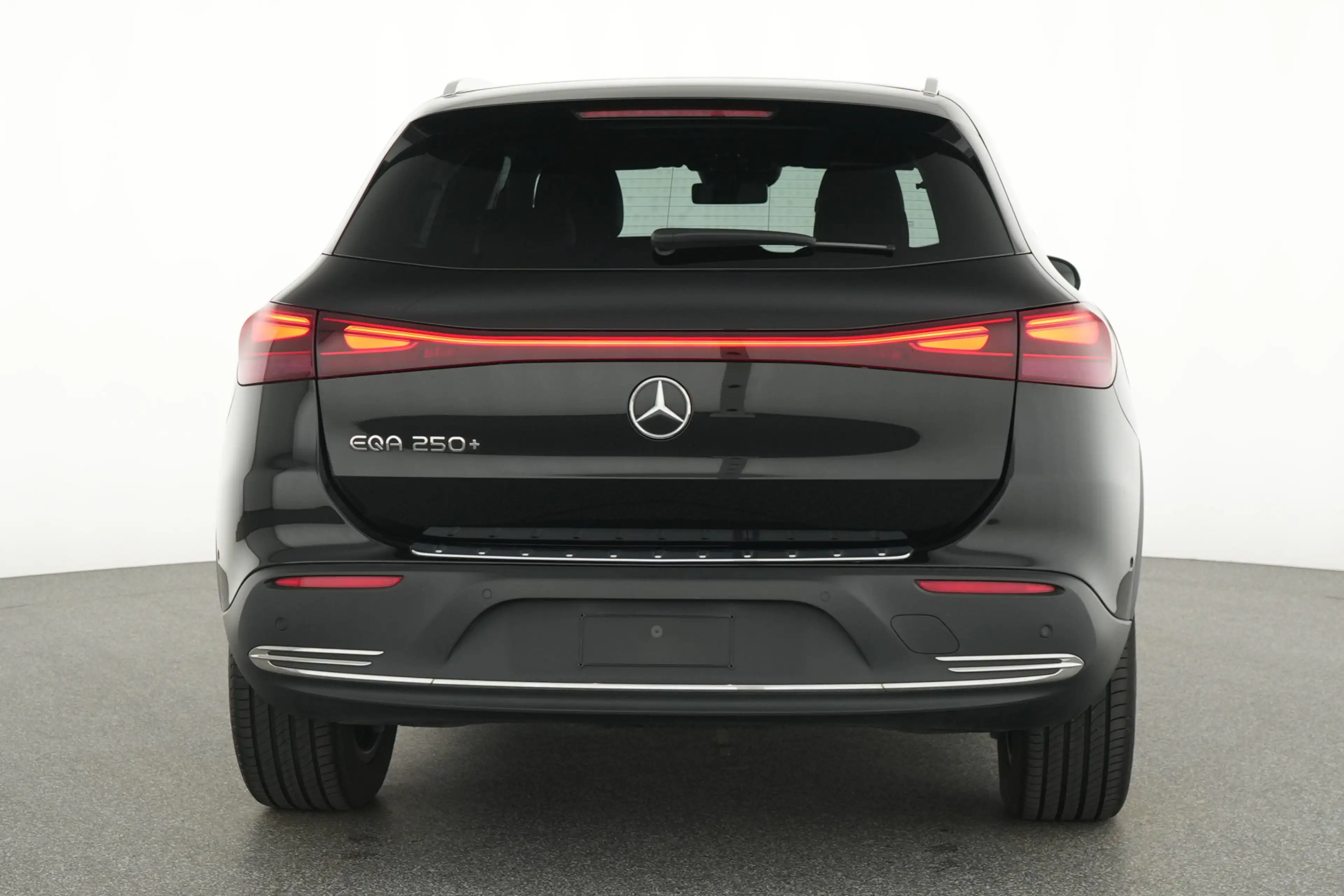 Mercedes-Benz EQA 250 250+ Business Line 71 kWh Ledkoplampen | Sfeerverl — photo 9