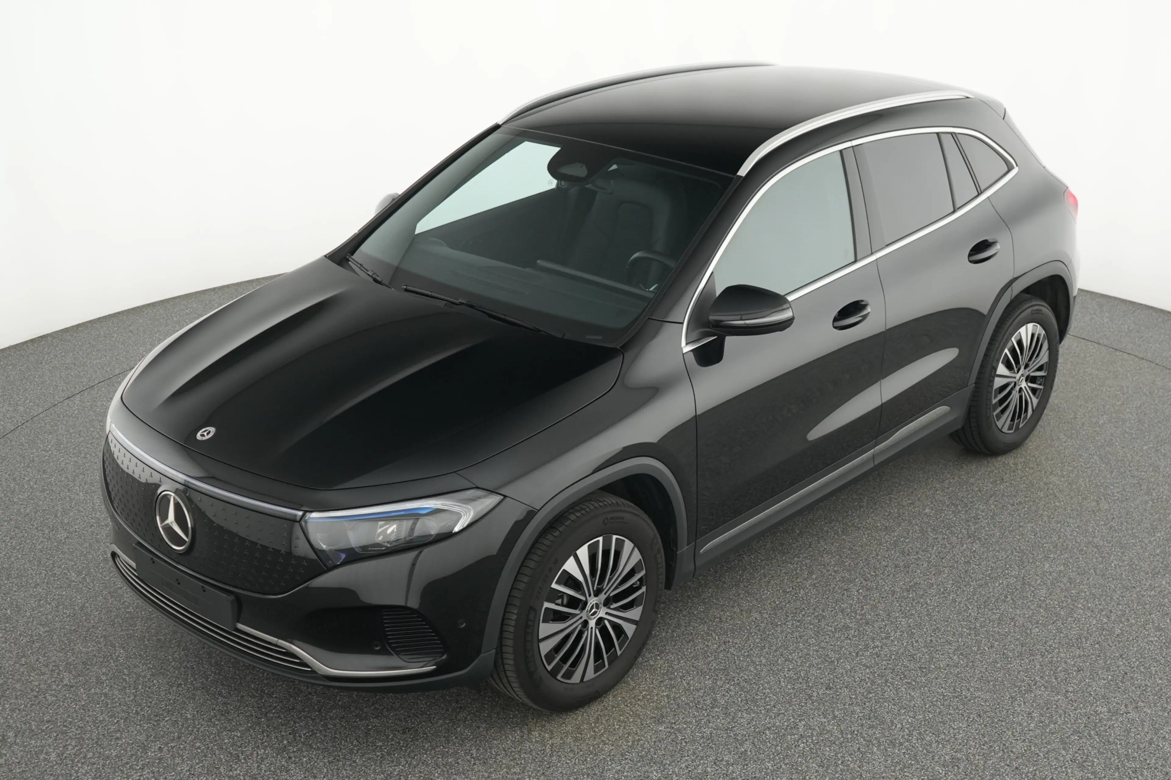 Mercedes-Benz EQA 250 250+ Business Line 71 kWh Ledkoplampen | Sfeerverl — photo 13