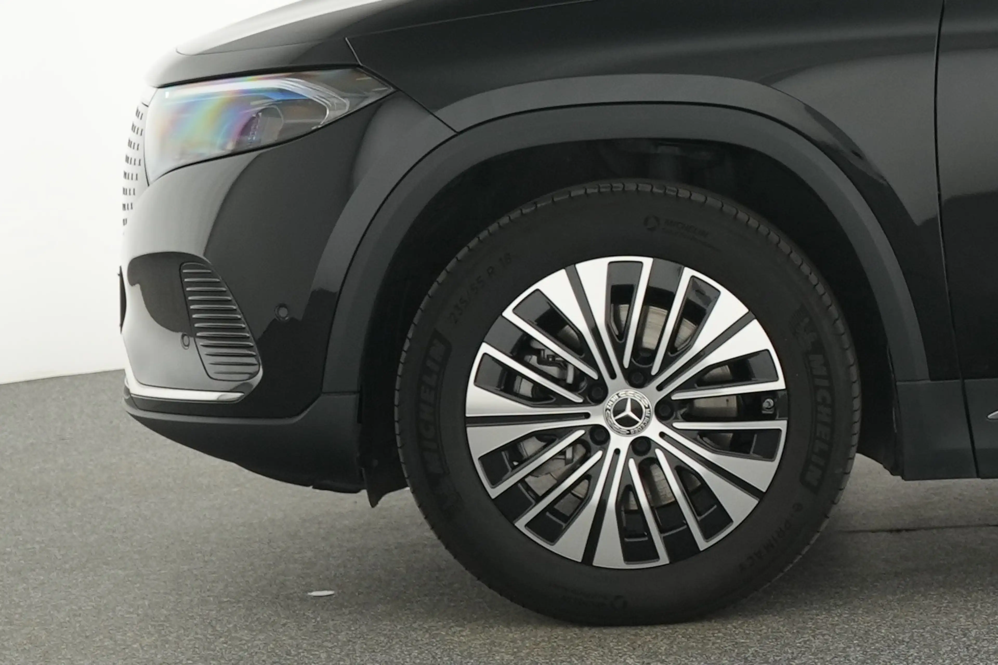 Mercedes-Benz EQA 250 250+ Business Line 71 kWh Ledkoplampen | Sfeerverl — photo 14