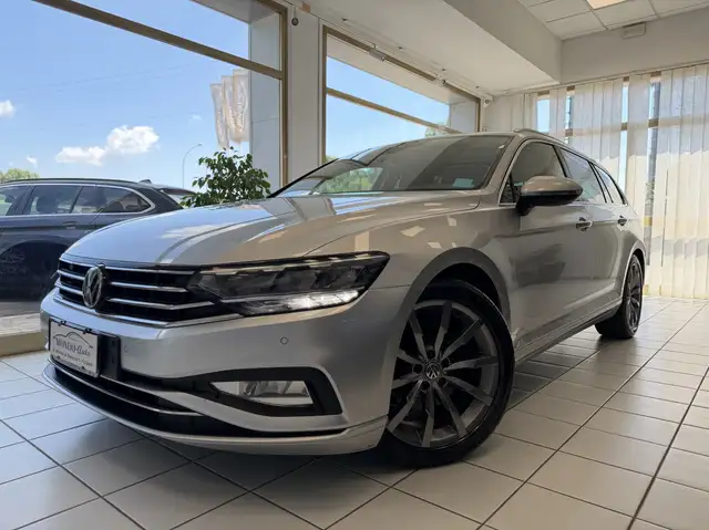 Volkswagen Passat Variant 2.0 Tdi Business EVO SCR 150cv DSG