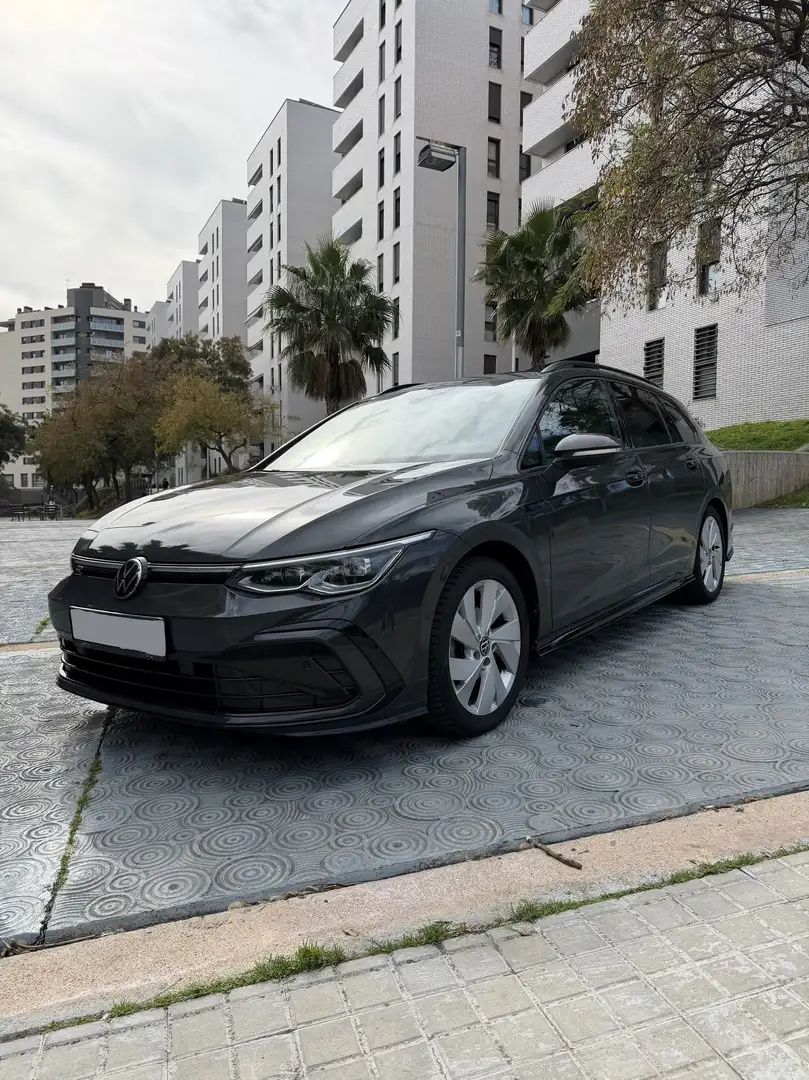 Volkswagen Golf Variant 1.5 eTSI R-Line DSG 110kW - 1