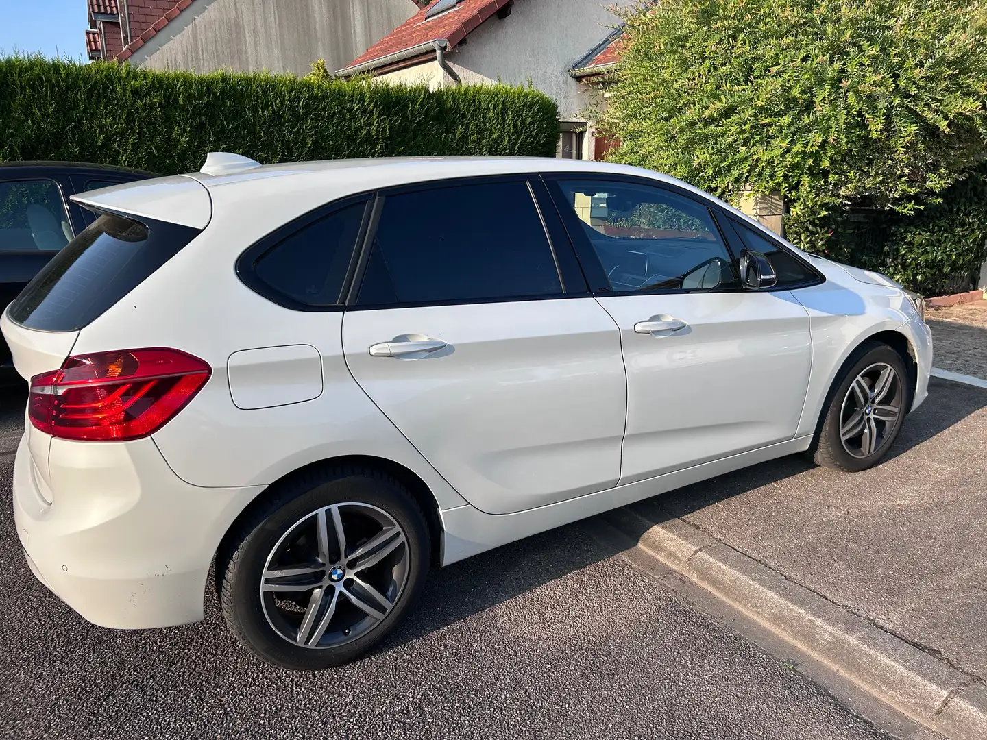 BMW 218 Active Tourer 218i 136 ch Blanc - 2