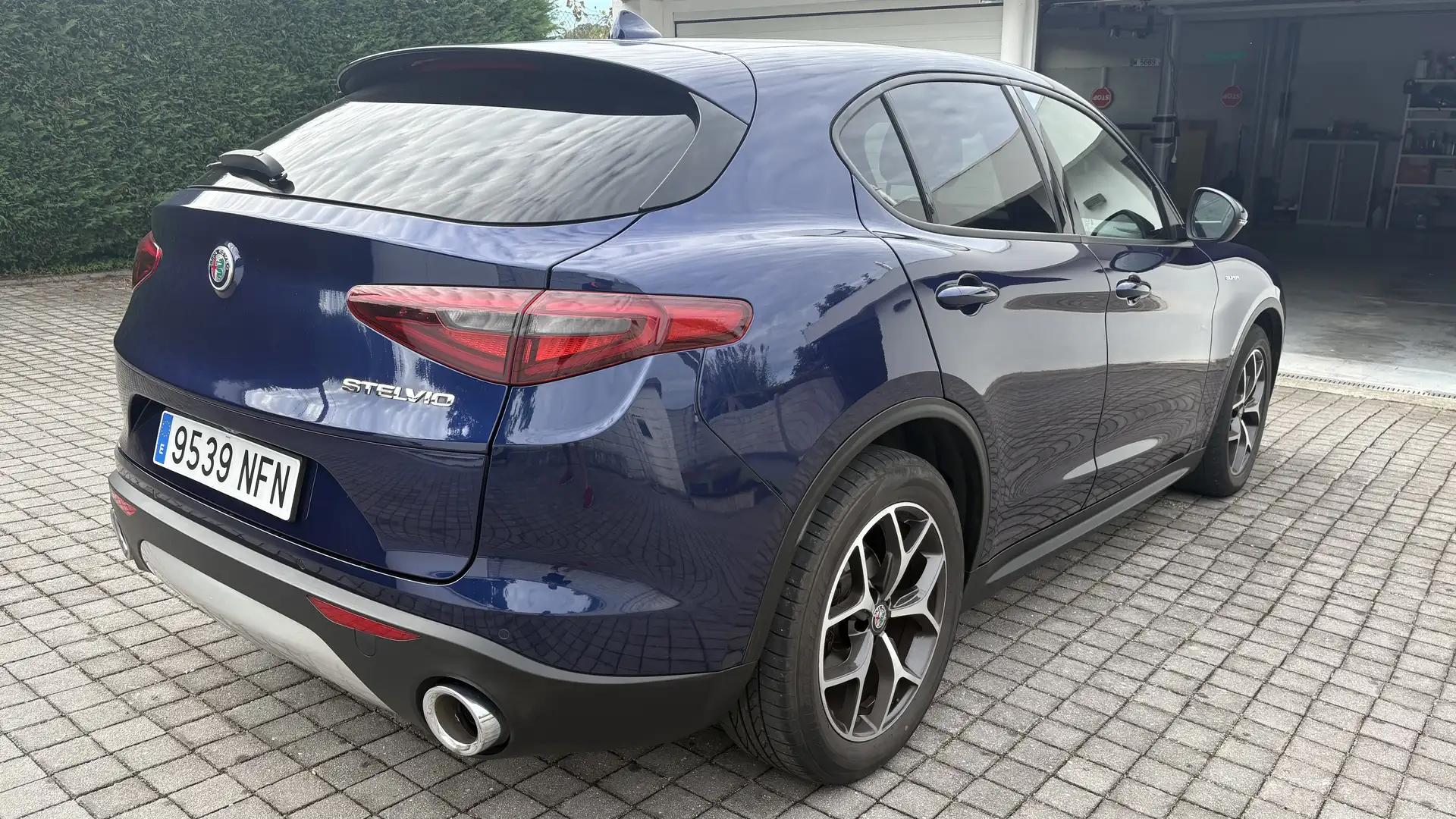 Alfa Romeo Stelvio 2.2 Super RWD Aut. 160 - 1