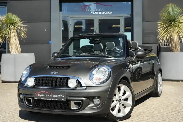 MINI Cooper S Cabrio Mini 1.6 184pk HarmanKardon/Navigatie/Stoelverwarm