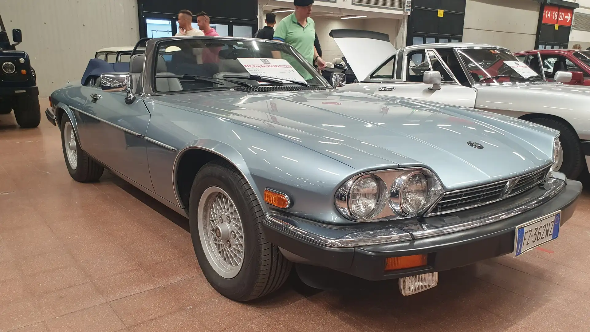 Jaguar XJS XJS Cabrio 5.3 Синій - 1