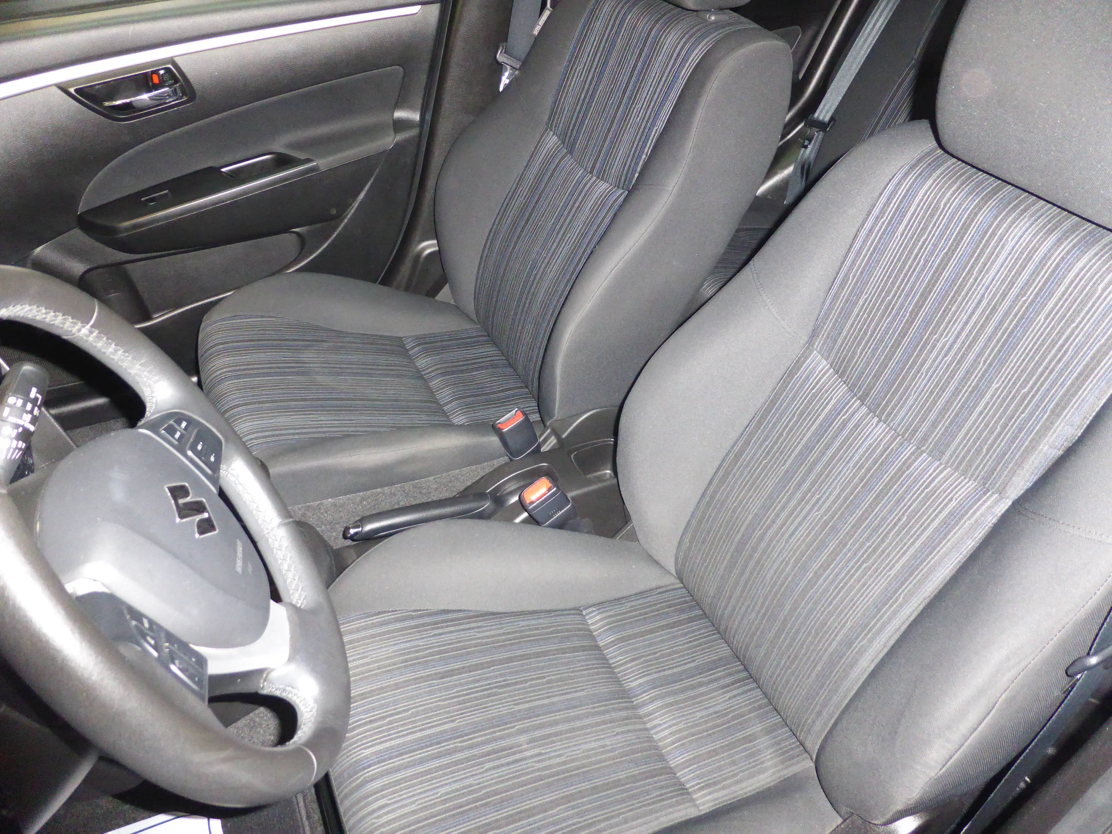 Suzuki Swift Swift 1.2i GL airco - cruise controle - 5 deurs — photo 5