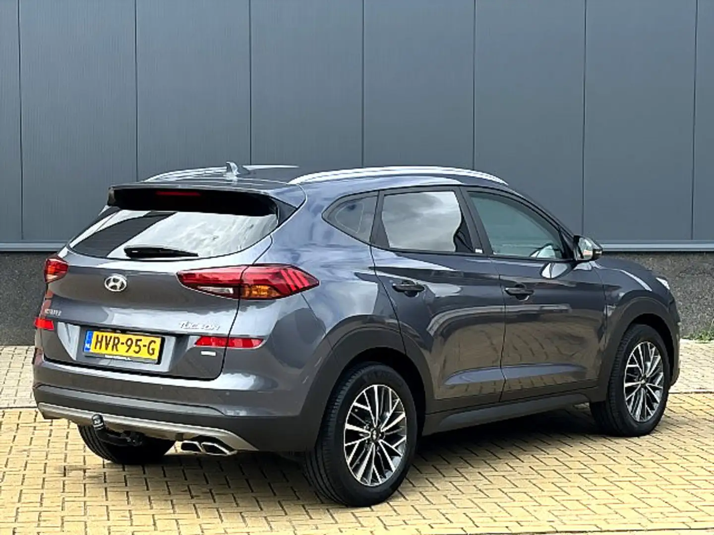 Hyundai TUCSON 1.6 T-GDI Comfort Aut Grijs - 2