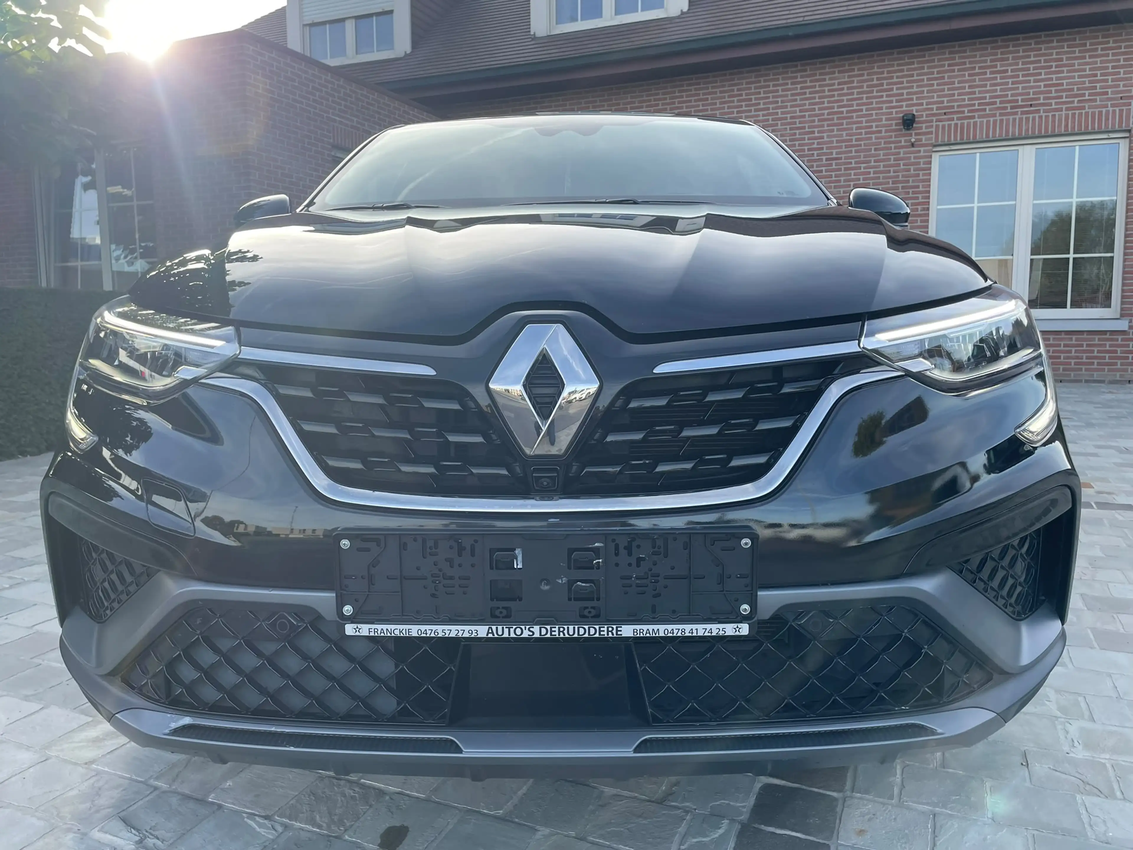 Renault Arkana Arkana E-TECH 1.6i R.S.Line — photo 11