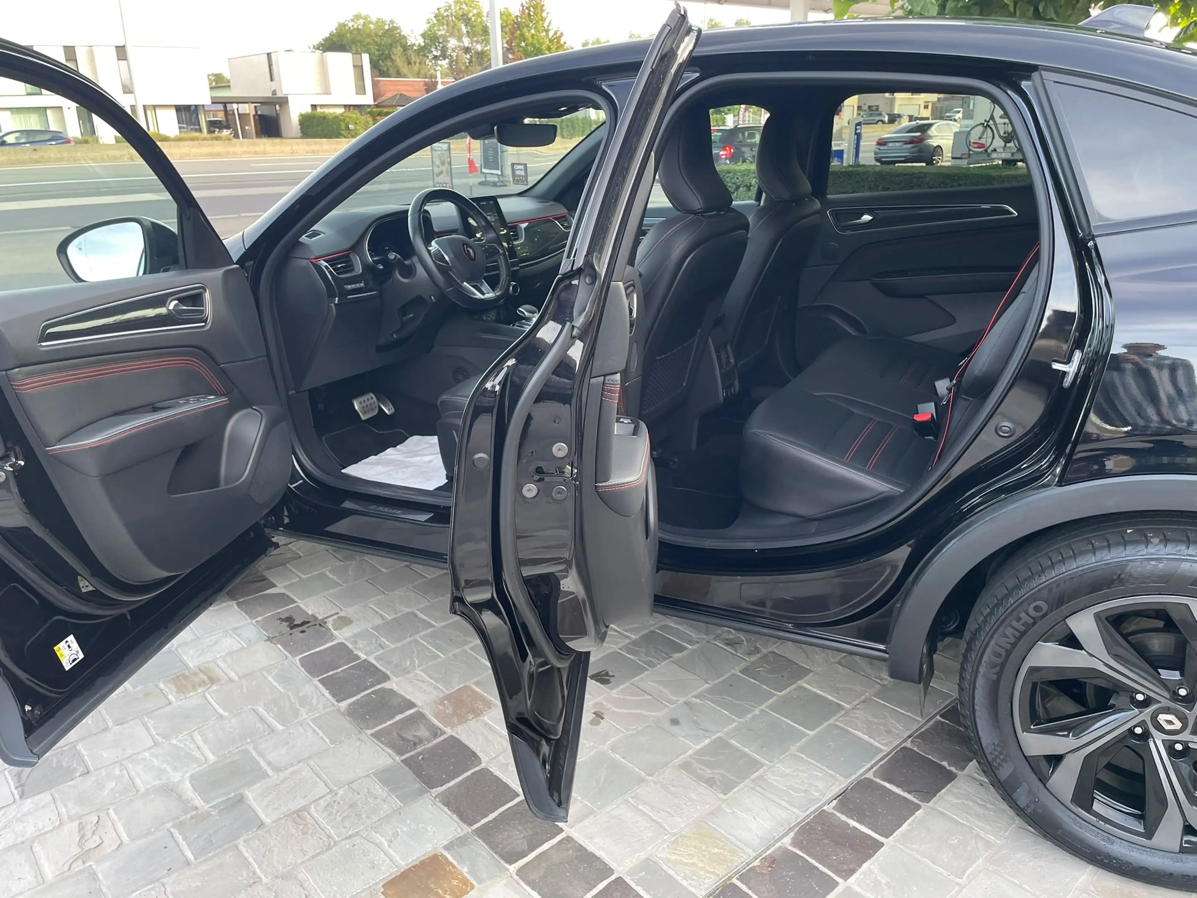Renault Arkana Arkana E-TECH 1.6i R.S.Line — photo 3