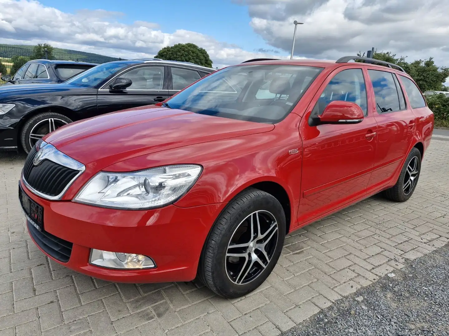 Skoda Octavia Combi Family, HU neu Rosso - 1