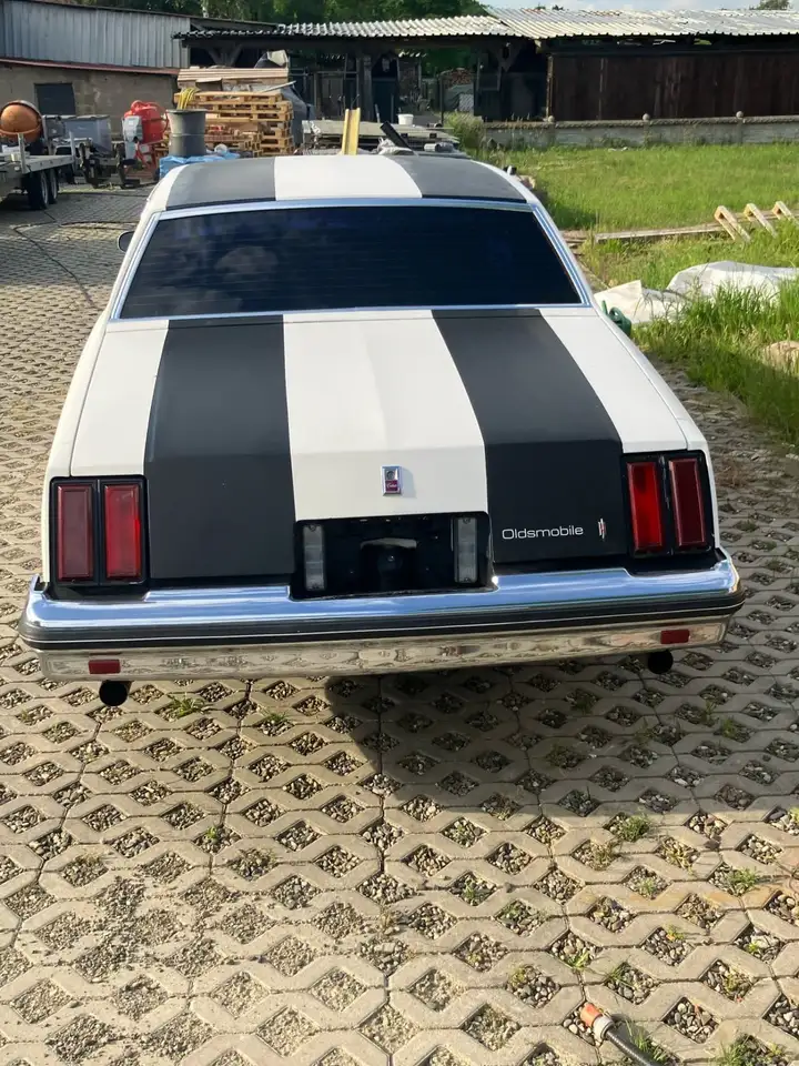 Oldsmobile Cutlass, foto 3