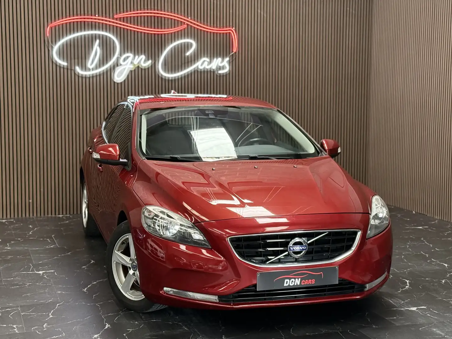 Volvo V40 V40 1.6 D2 Ocean Race Powershift Rood - 2