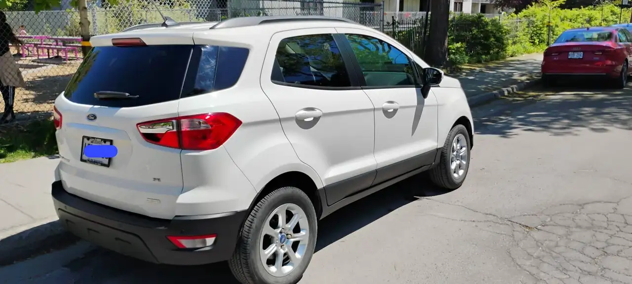 Ford EcoSport снимка Ford EcoSport