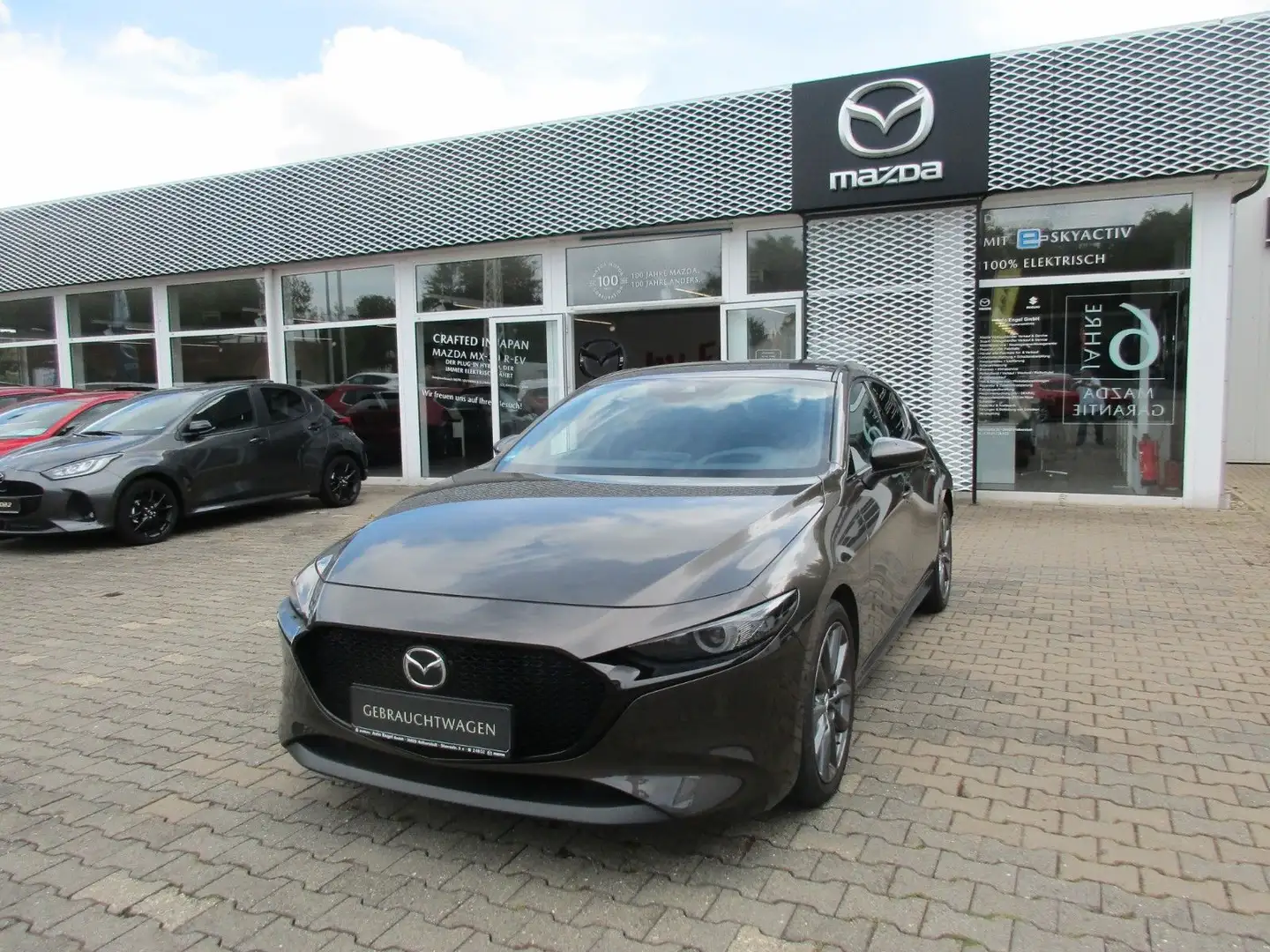 Mazda 3 Lim. 5-trg.A/T  Selection / Matrix-LED Gris - 1