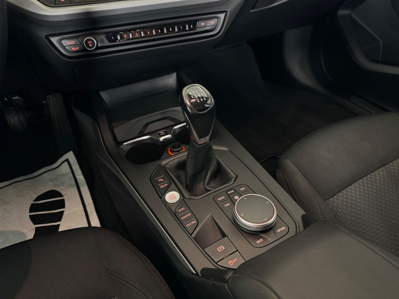 BMW 118 d Advantage/1.HD/LIVE/LED/NAVI/SHZ/2x PDC/ALU — photo 13