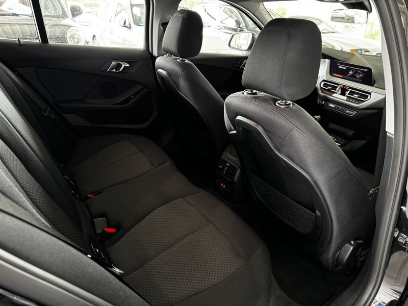 BMW 118 d Advantage/1.HD/LIVE/LED/NAVI/SHZ/2x PDC/ALU — photo 9