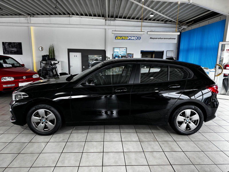 BMW 118 d Advantage/1.HD/LIVE/LED/NAVI/SHZ/2x PDC/ALU — photo 2