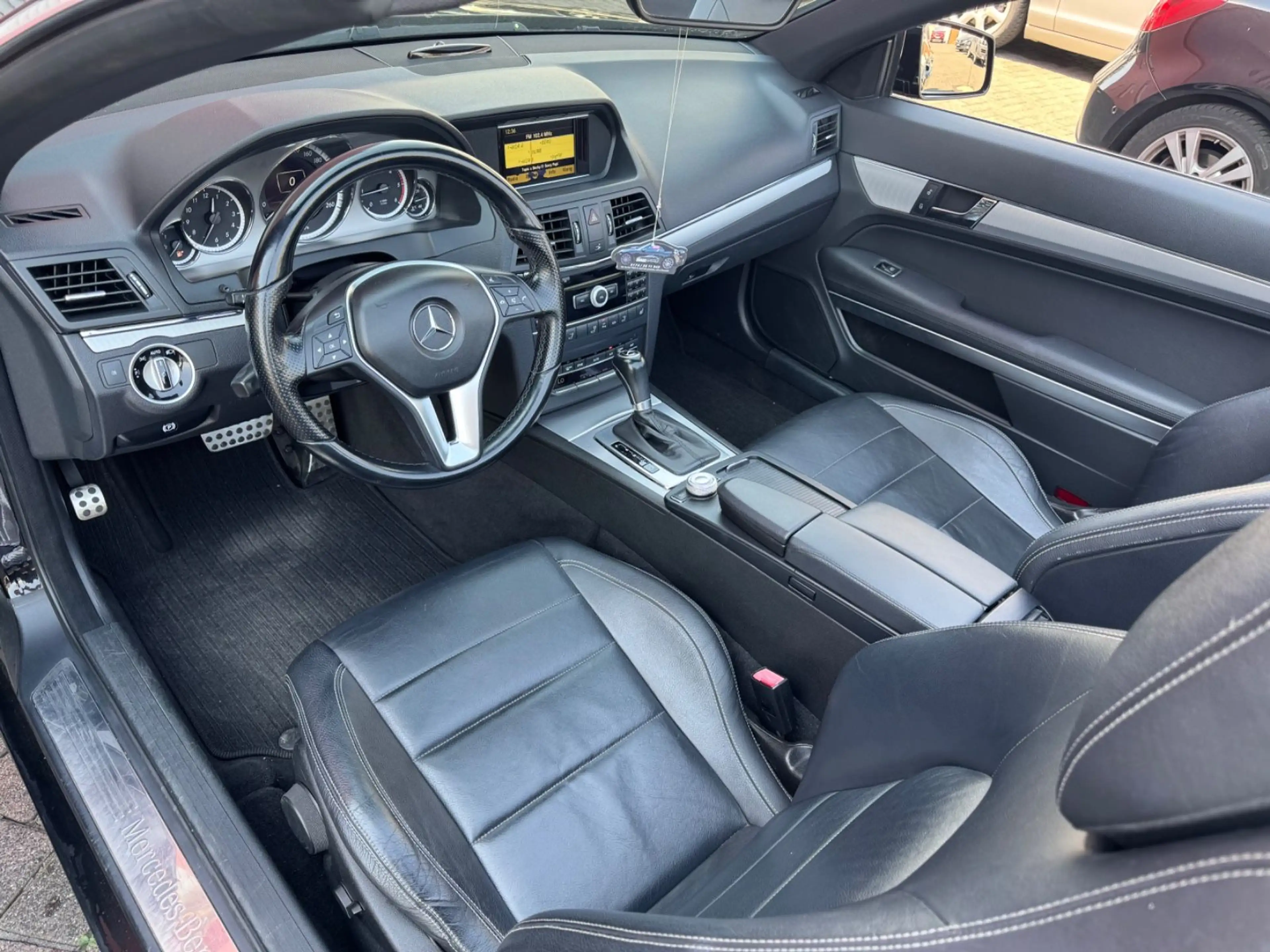 Mercedes-Benz E 220 E -Klasse Cabrio 220 CDI LEDER/ AIRSCARF — photo 8