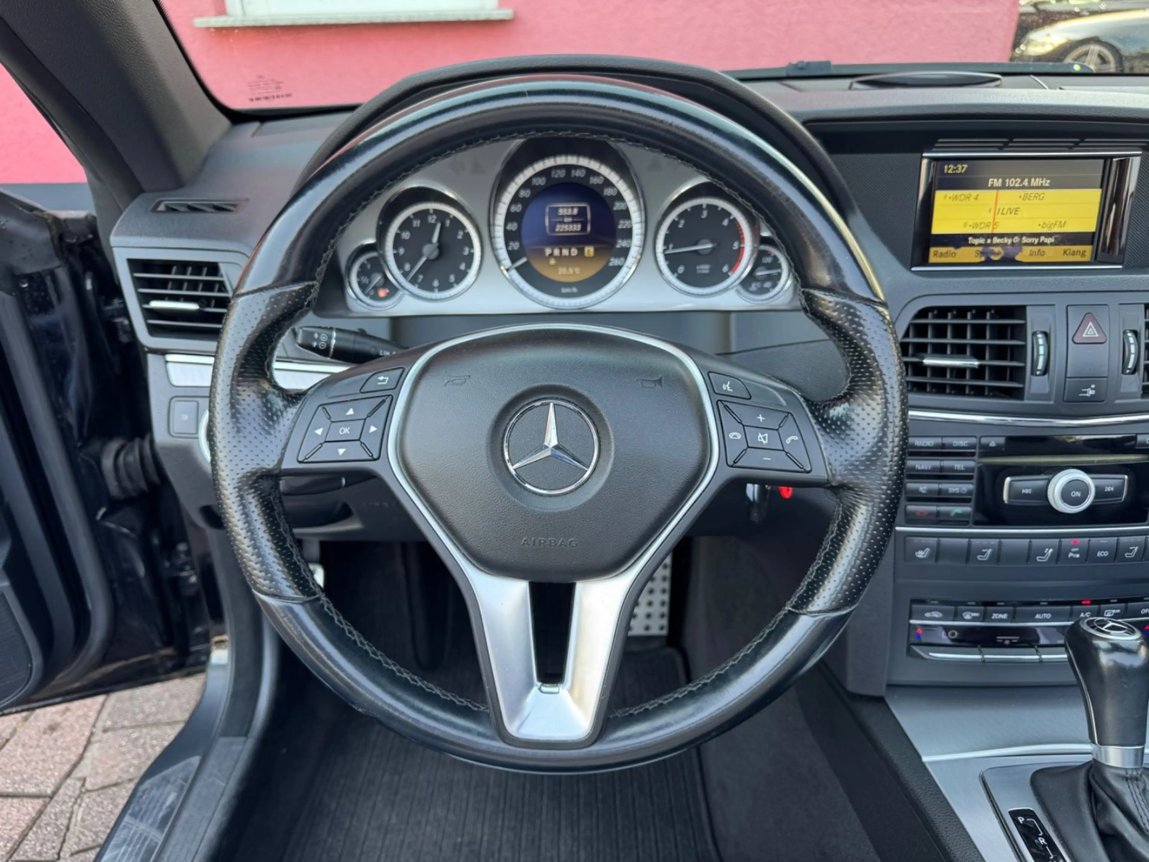 Mercedes-Benz E 220 E -Klasse Cabrio 220 CDI LEDER/ AIRSCARF — photo 10