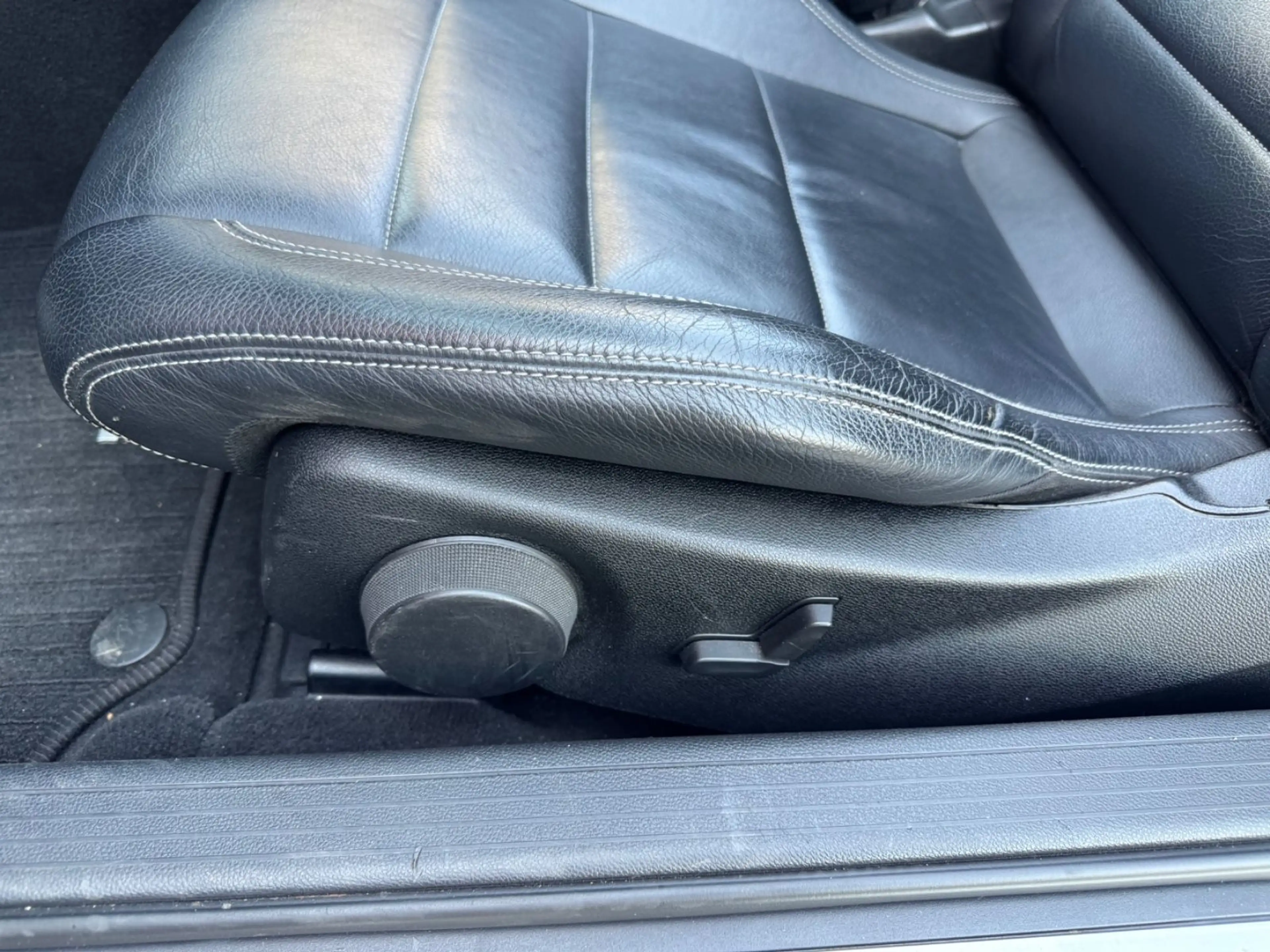 Mercedes-Benz E 220 E -Klasse Cabrio 220 CDI LEDER/ AIRSCARF — photo 13