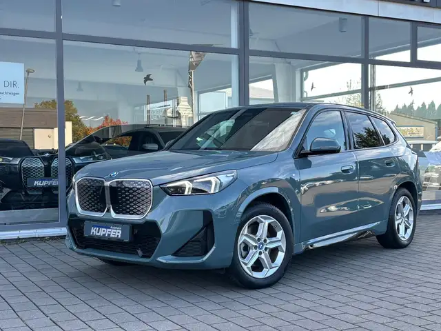 BMW X1 xDrive30 M Sportpaket AHK*ACC°beh.LK°360°Cam