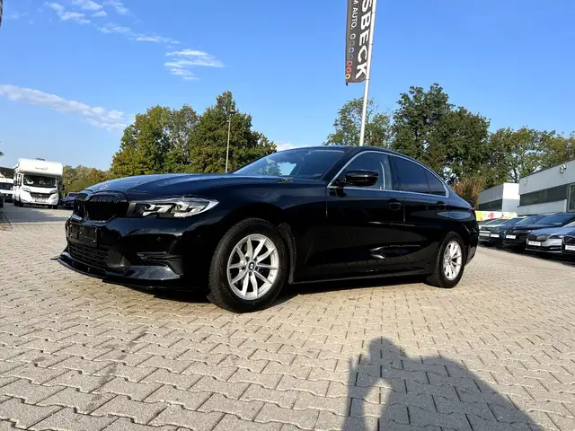 BMW 318 d Limousine Advantage LED Navi Sitzh. HUD PDC
