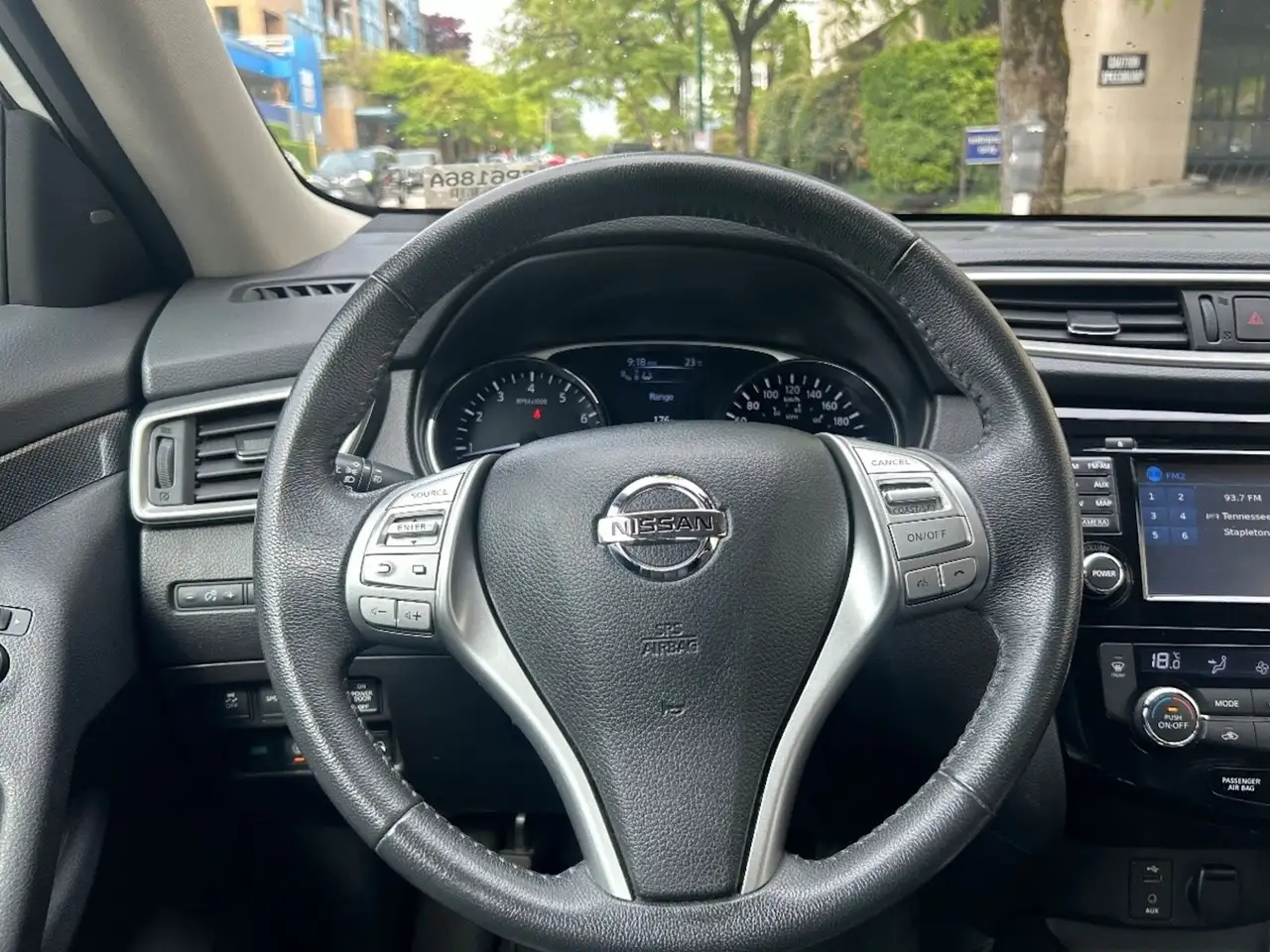Nissan Rogue снимка Nissan Rogue