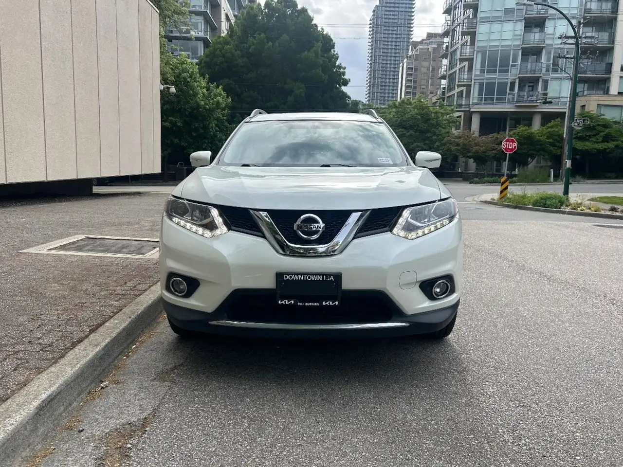 Nissan Rogue снимка Nissan Rogue