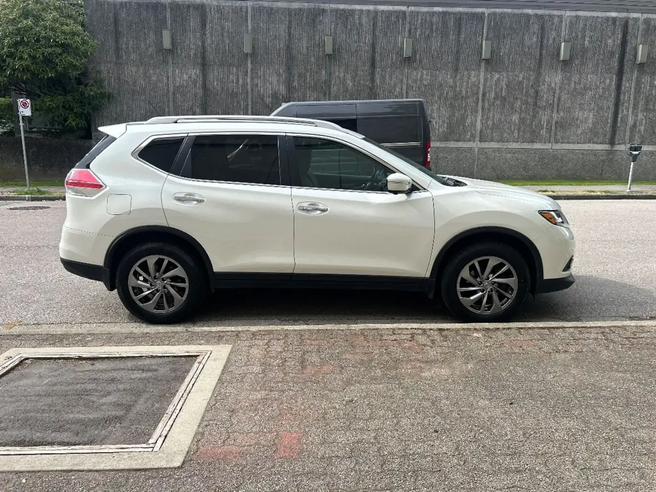 Nissan Rogue снимка Nissan Rogue