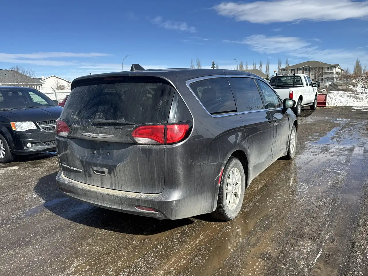 Chrysler Grand Caravan снимка Chrysler Grand Caravan