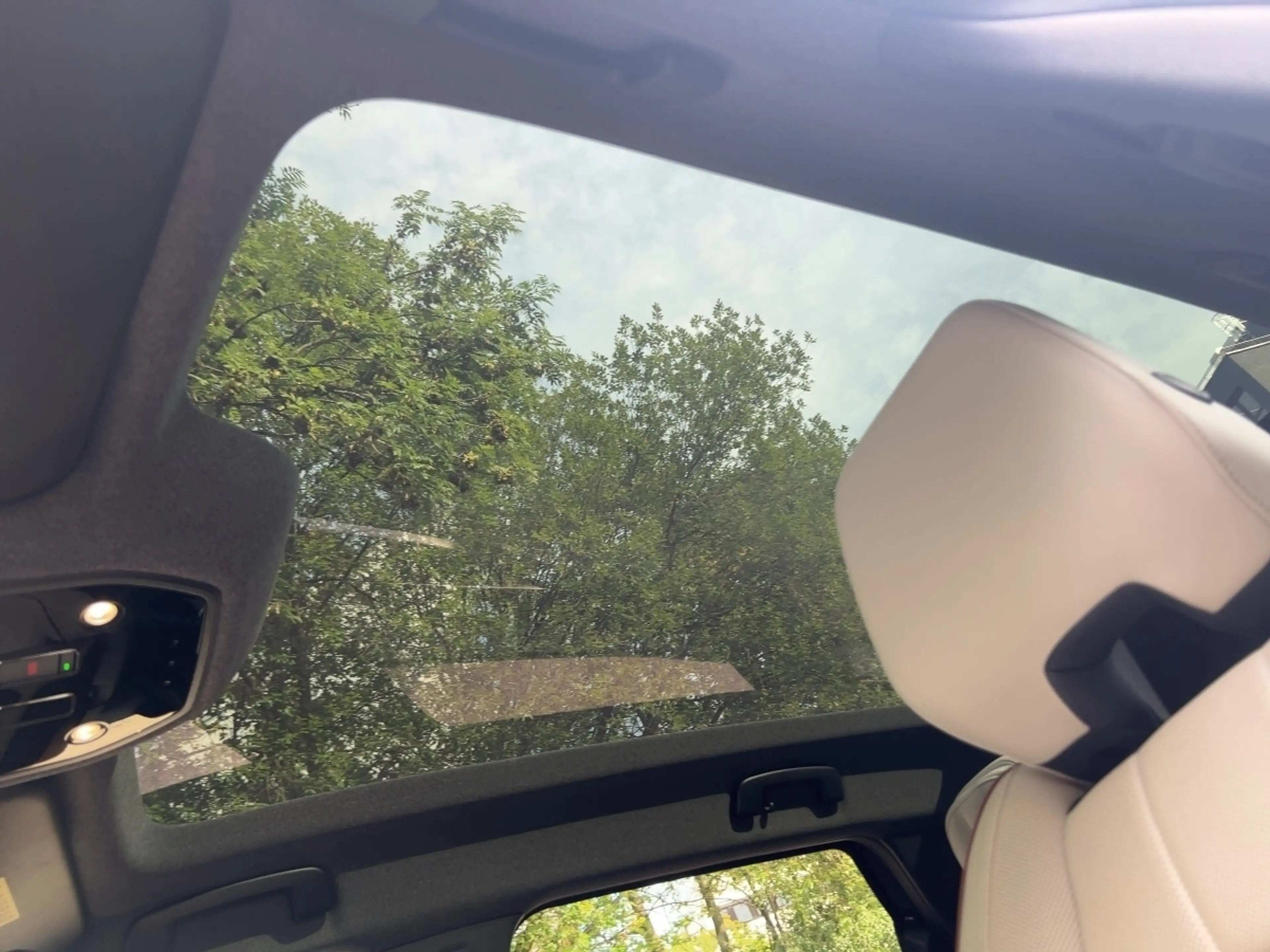 Renault Espace 6 Iconic E-Tech Full Hybrid 200 SHZ PDC BT — photo 19