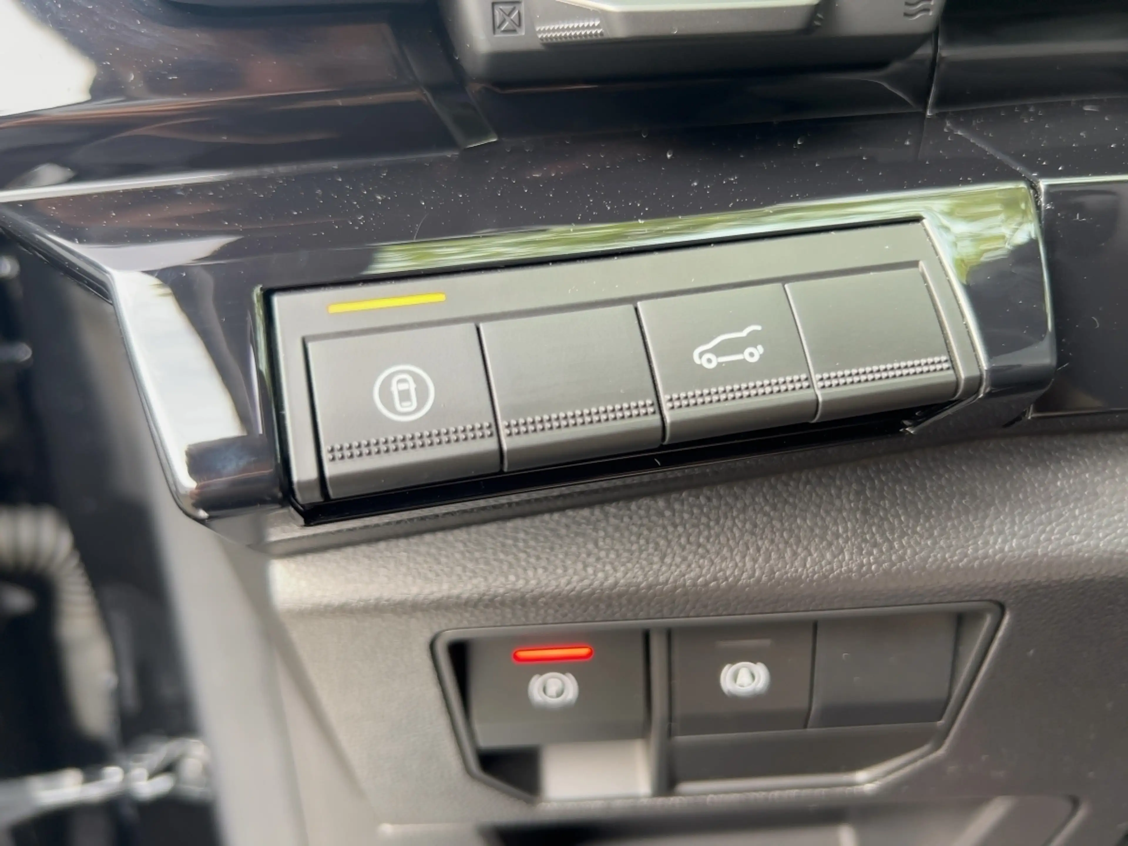 Renault Espace 6 Iconic E-Tech Full Hybrid 200 SHZ PDC BT — photo 17