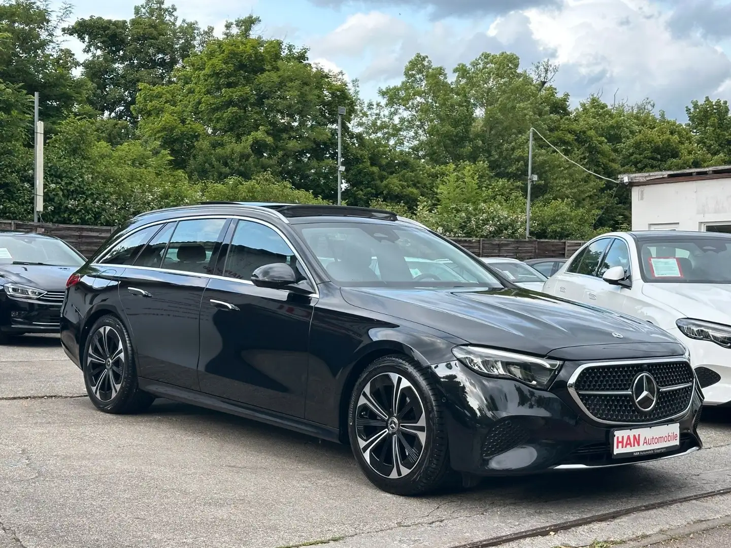 Mercedes-Benz E 220 d Avantgarde Advanced/Pano./Totwinkel/Kam. Schwarz - 2